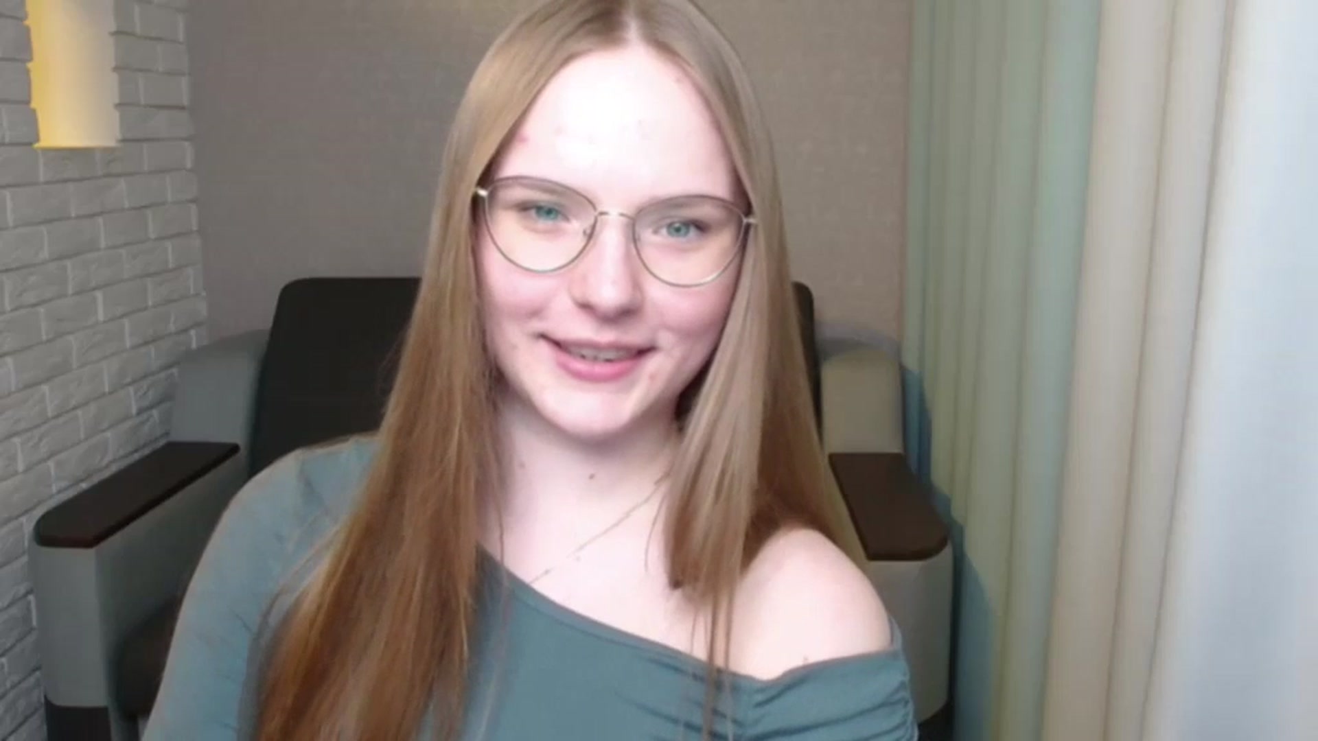 Gallery image thumbnail from Shy_Melany's myfreecams stream on, 06/17/2024, 20:32 image 11 of 20
