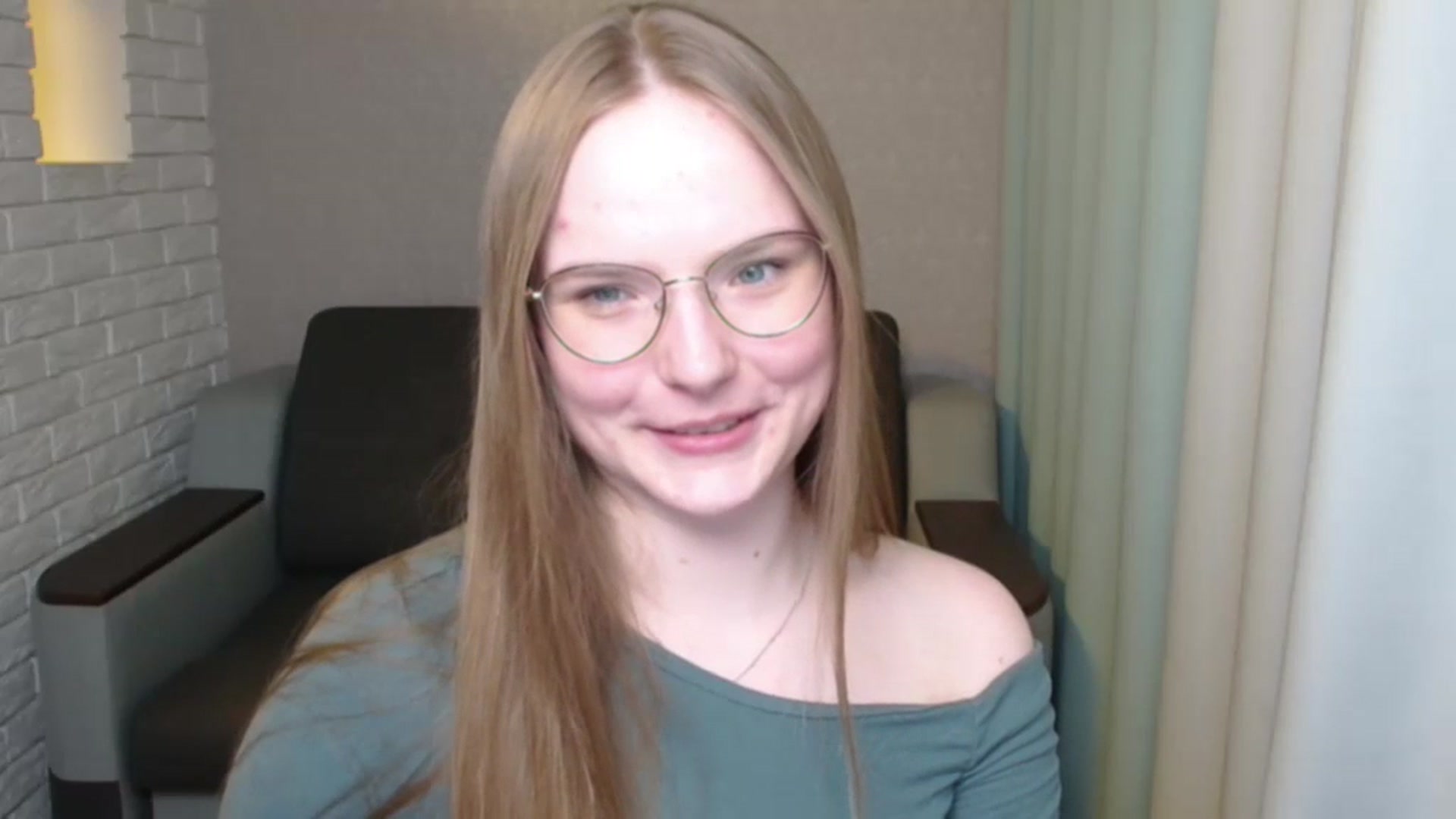 Gallery image thumbnail from Shy_Melany's myfreecams stream on, 06/17/2024, 20:32 image 5 of 20