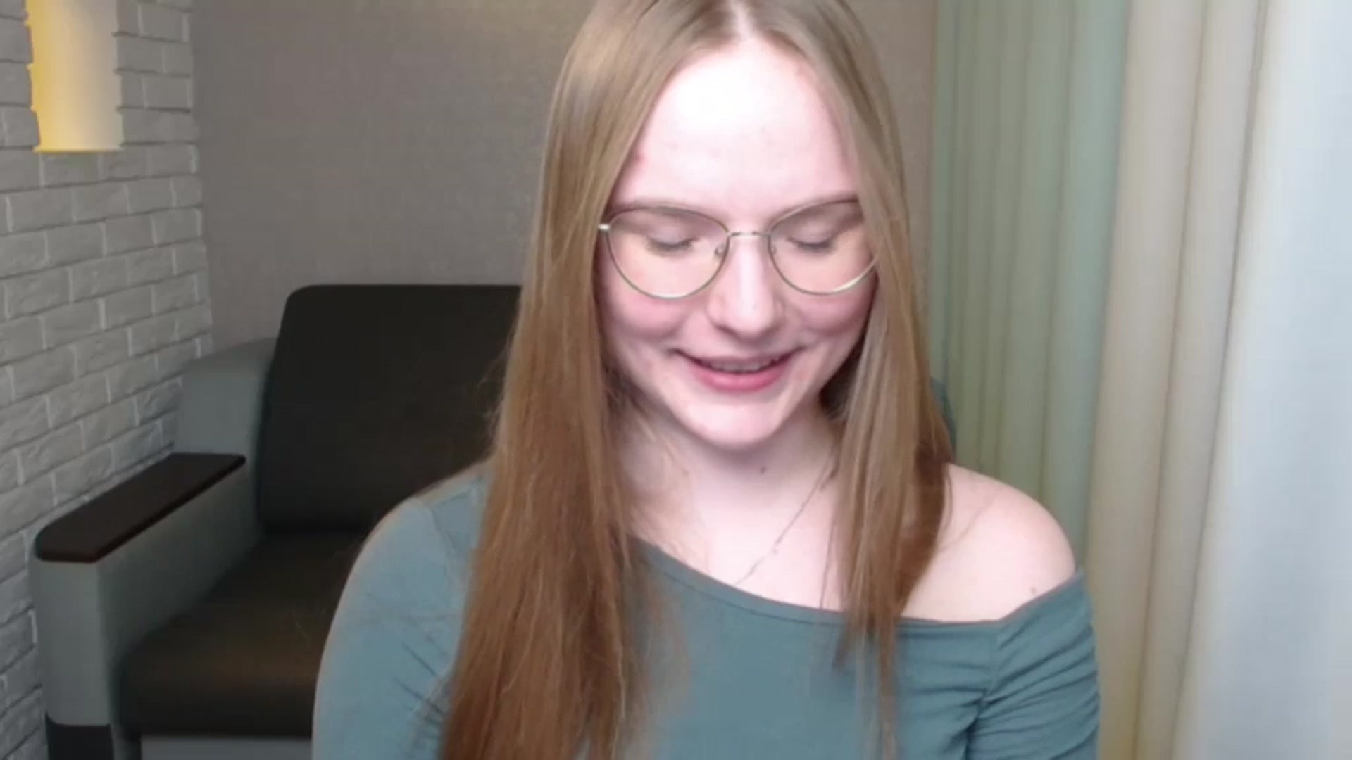 Gallery image thumbnail from Shy_Melany's myfreecams stream on, 06/17/2024, 20:32 image 16 of 20