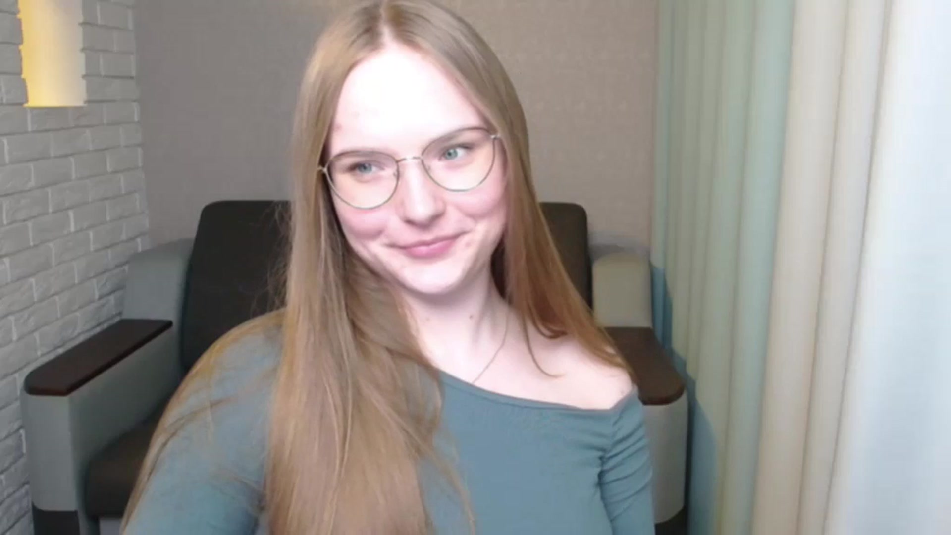 Gallery image thumbnail from Shy_Melany's myfreecams stream on, 06/17/2024, 20:32 image 17 of 20