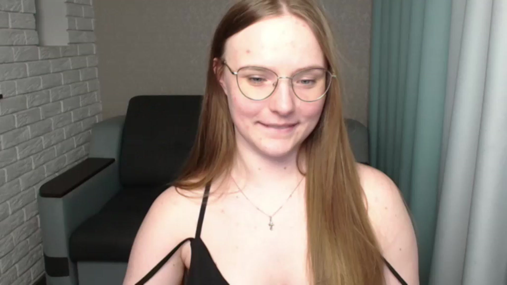 Gallery image thumbnail from Shy_Melany's myfreecams stream on, 06/18/2024, 17:32 image 5 of 20