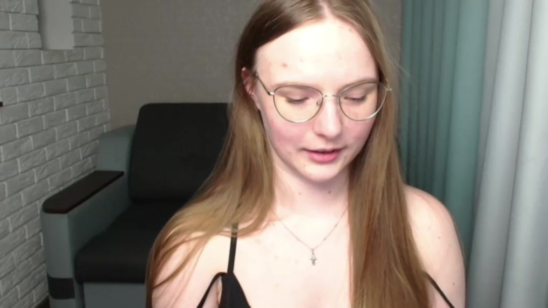 Gallery image thumbnail from Shy_Melany's myfreecams stream on, 06/18/2024, 17:32 image 3 of 20