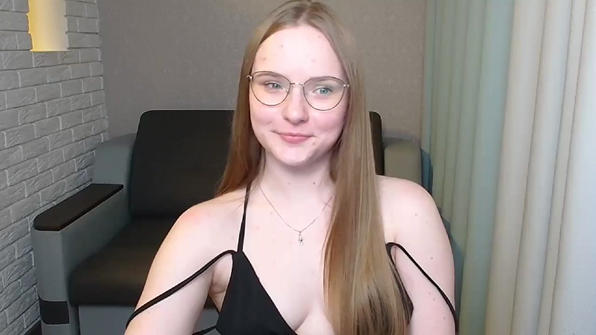 Gallery image thumbnail from Shy_Melany's myfreecams stream on, 06/19/2024, 21:09 image 13 of 20
