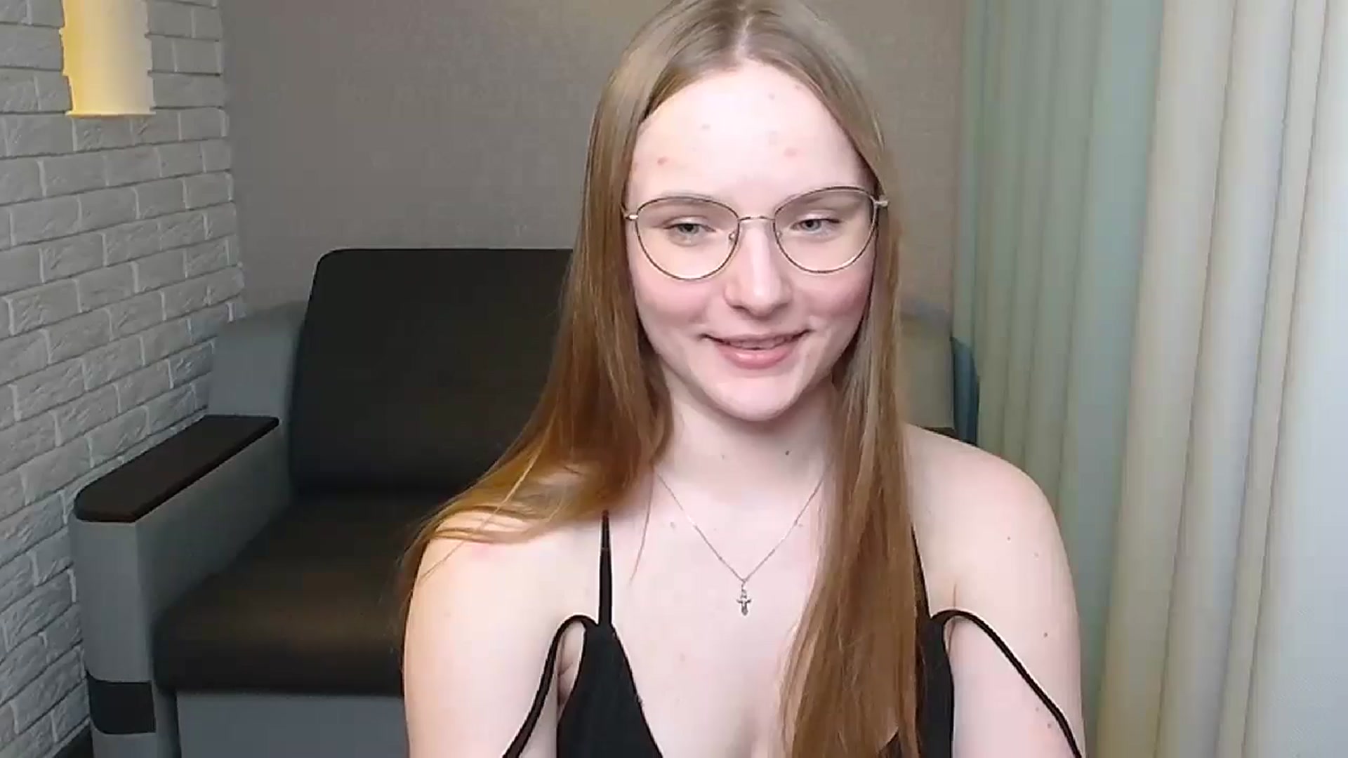 Gallery image thumbnail from Shy_Melany's myfreecams stream on, 06/19/2024, 21:09 image 14 of 20