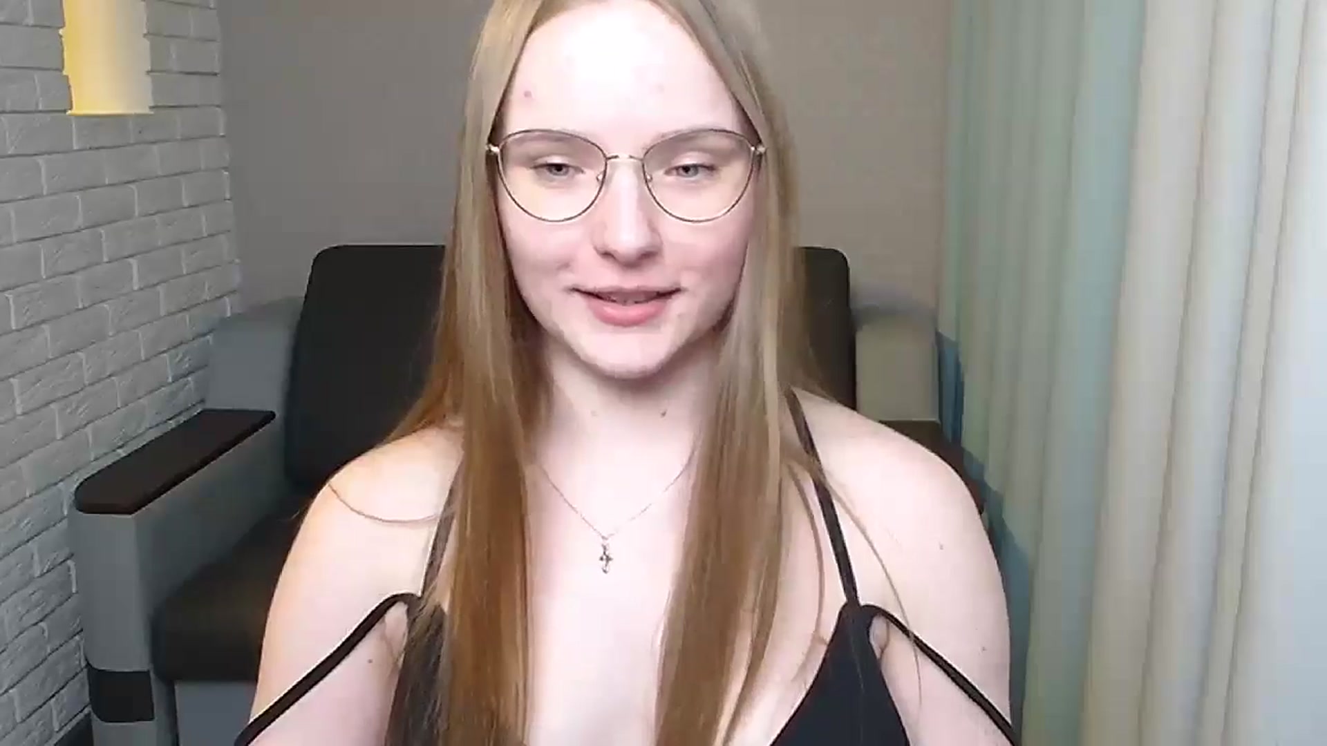 Gallery image thumbnail from Shy_Melany's myfreecams stream on, 06/19/2024, 21:09 image 18 of 20