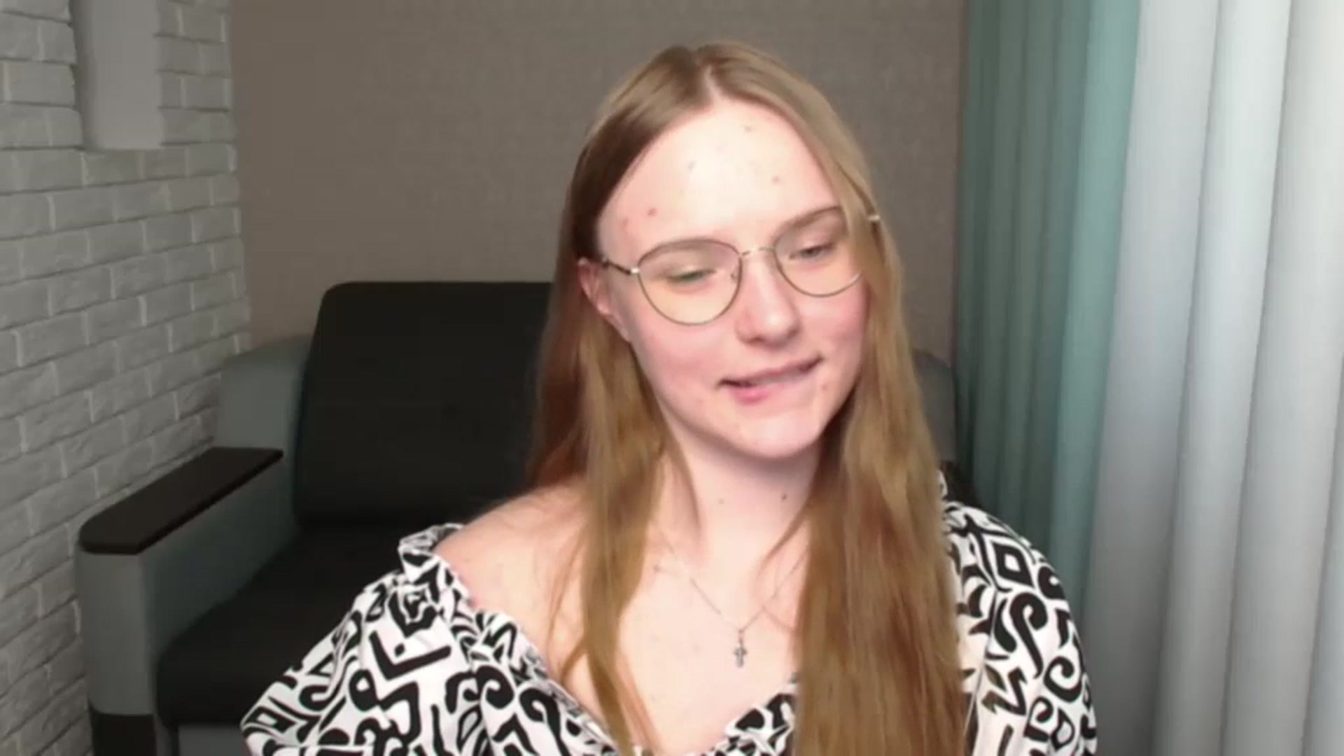 Gallery image thumbnail from Shy_Melany's myfreecams stream on, 06/20/2024, 13:25 image 10 of 20