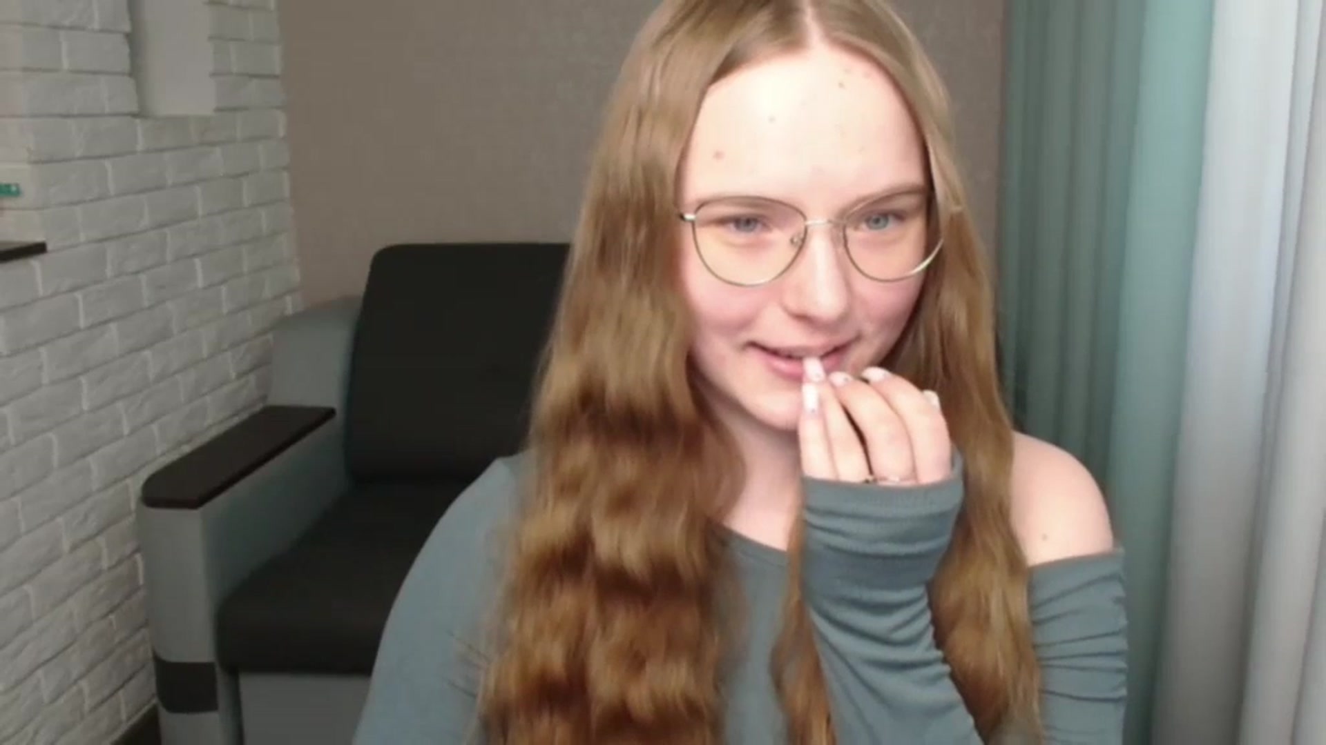 Gallery image thumbnail from Shy_Melany's myfreecams stream on, 06/22/2024, 12:33 image 10 of 20