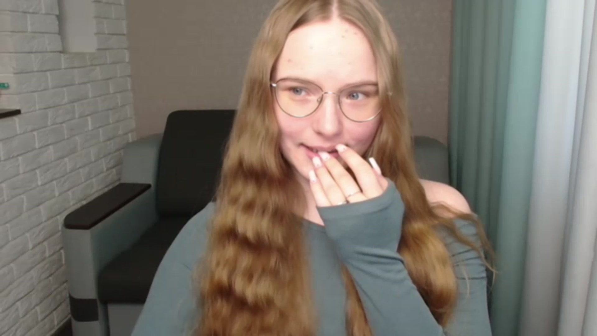 Gallery image thumbnail from Shy_Melany's myfreecams stream on, 06/22/2024, 12:33 image 2 of 20