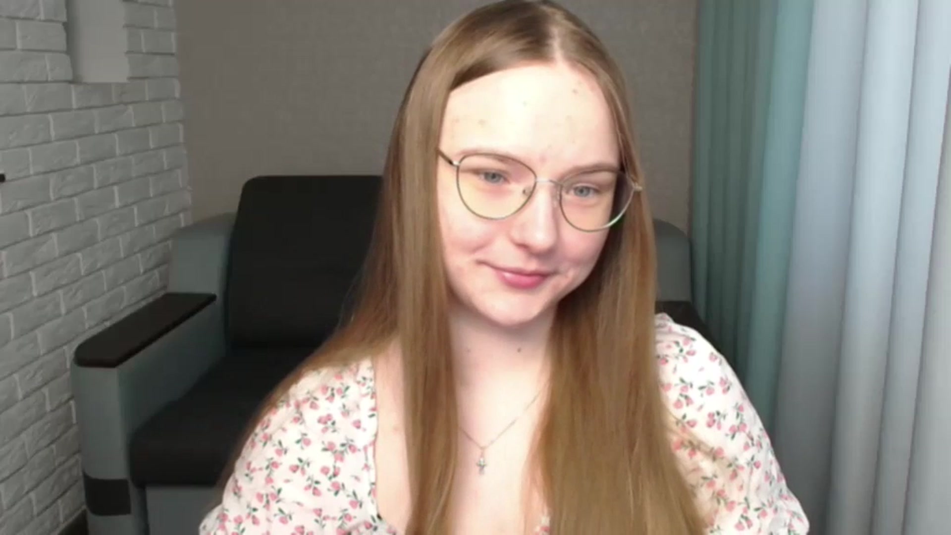 Gallery image thumbnail from Shy_Melany's myfreecams stream on, 06/26/2024, 10:46 image 3 of 20