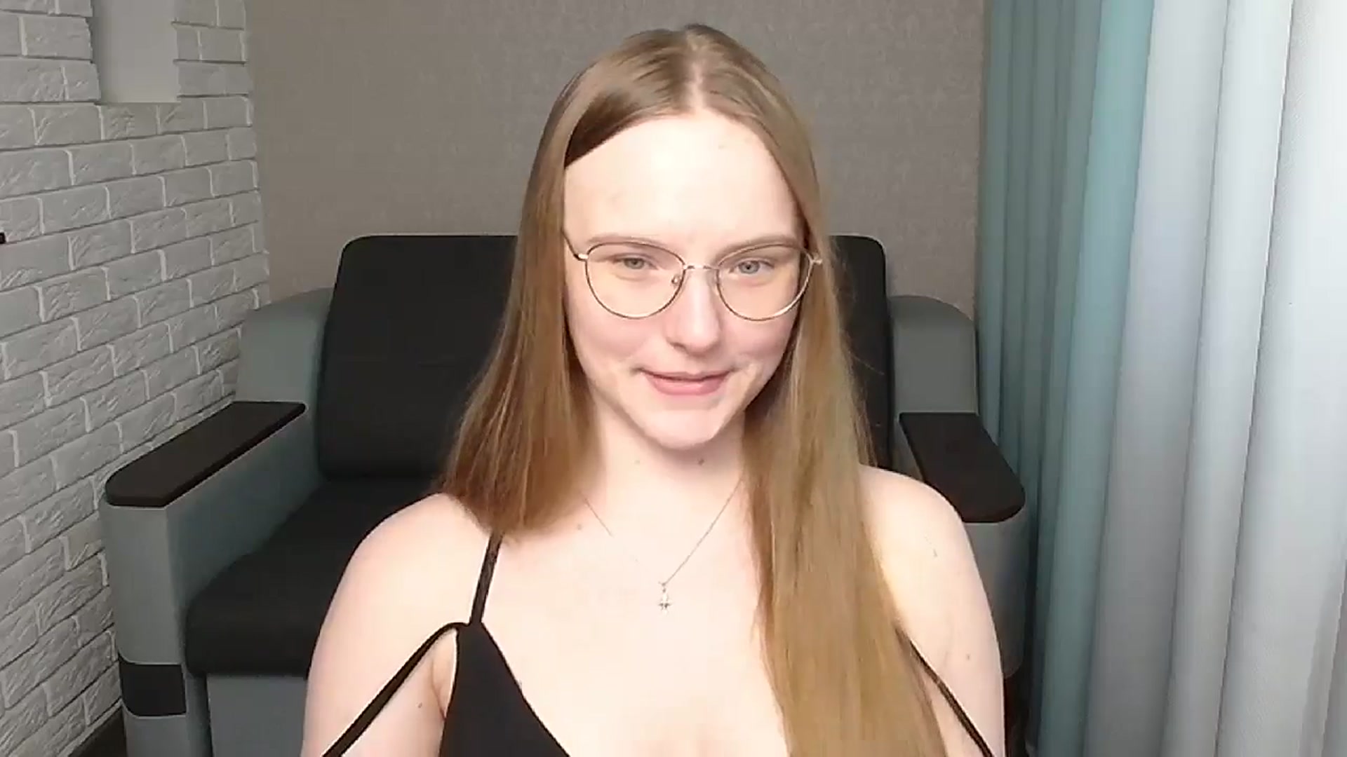 Gallery image thumbnail from Shy_Melany's myfreecams stream on, 06/26/2024, 15:54 image 15 of 20