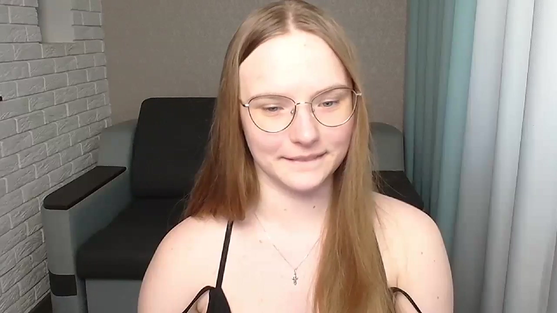 Gallery image thumbnail from Shy_Melany's myfreecams stream on, 06/26/2024, 15:54 image 3 of 20