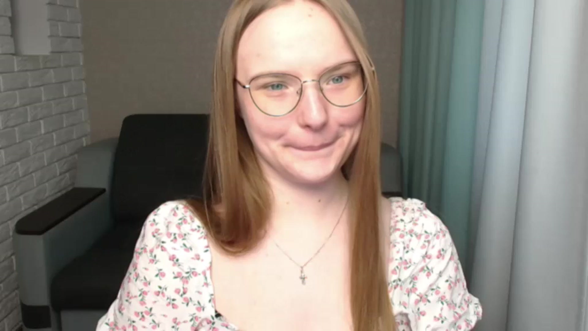 Gallery image thumbnail from Shy_Melany's myfreecams stream on, 06/27/2024, 14:29 image 16 of 20
