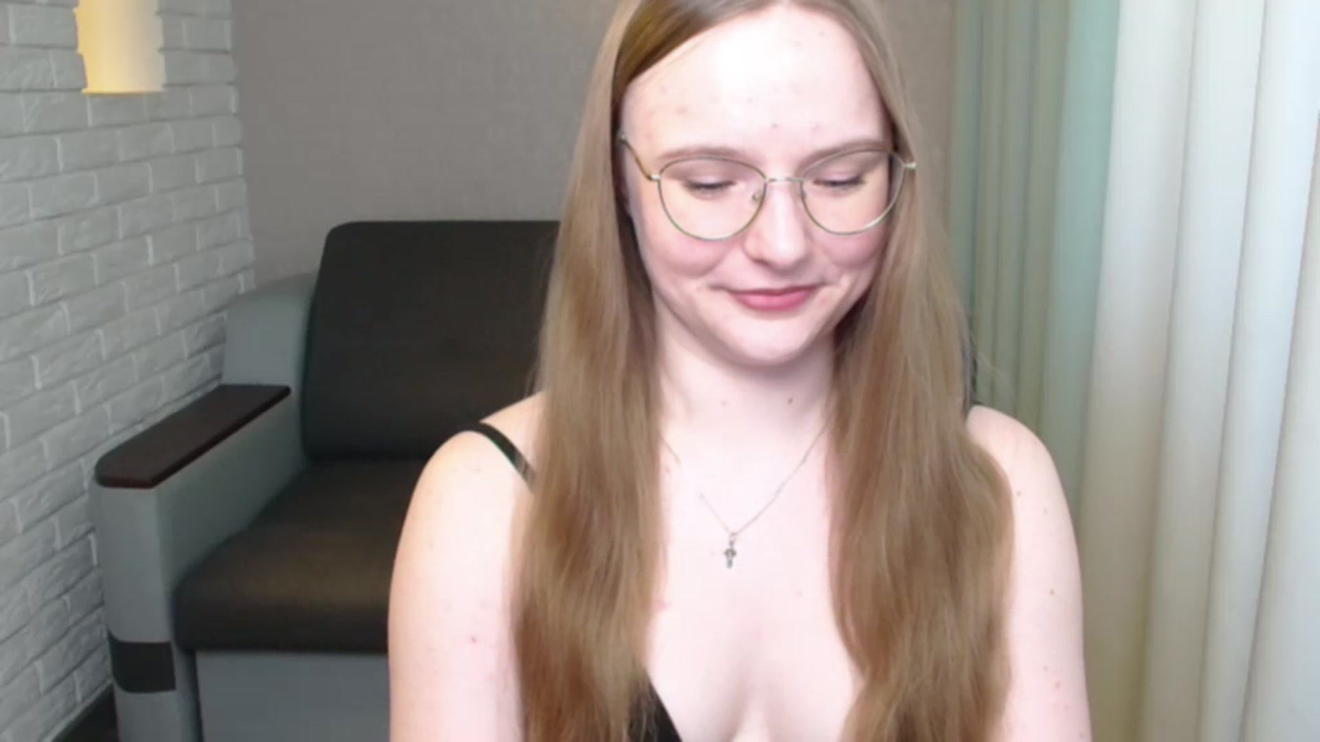 Gallery image thumbnail from Shy_Melany's myfreecams stream on, 06/29/2024, 15:36 image 3 of 20
