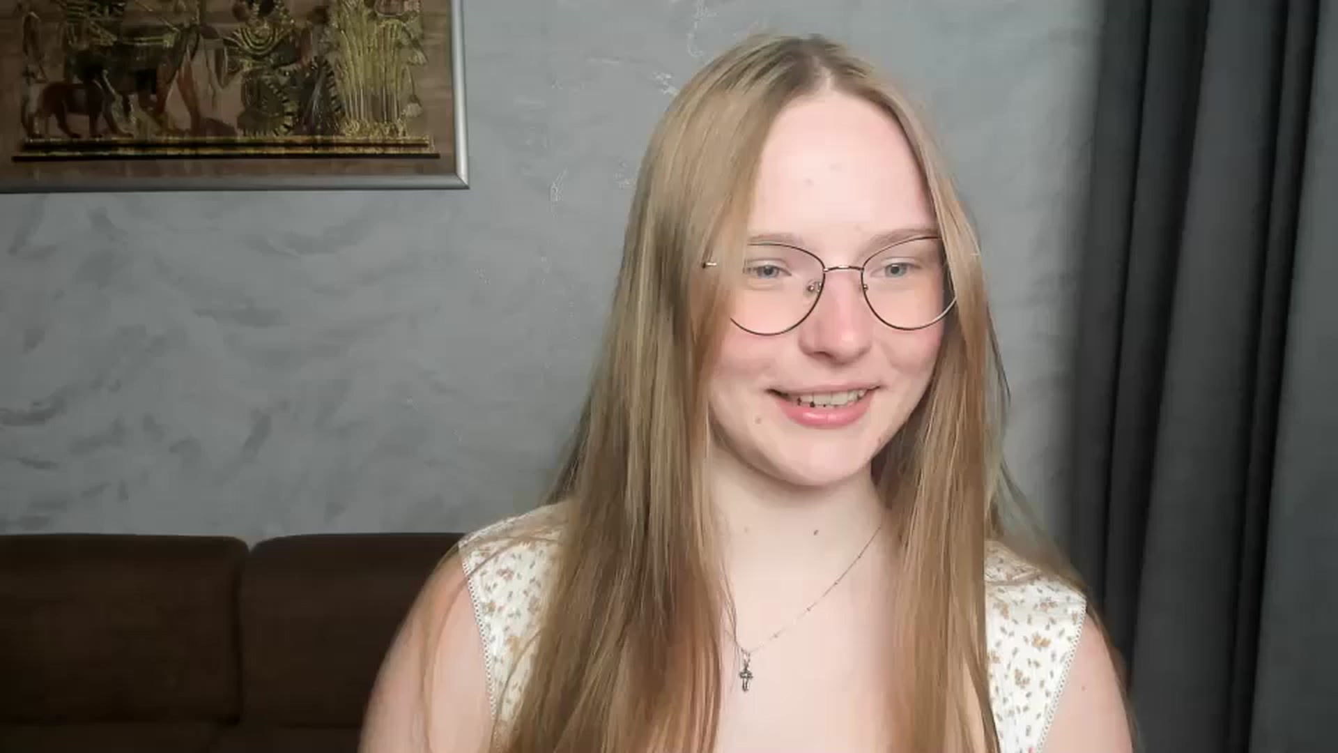 Gallery image thumbnail from Shy_Melany's myfreecams stream on, 07/23/2024, 18:17 image 15 of 20