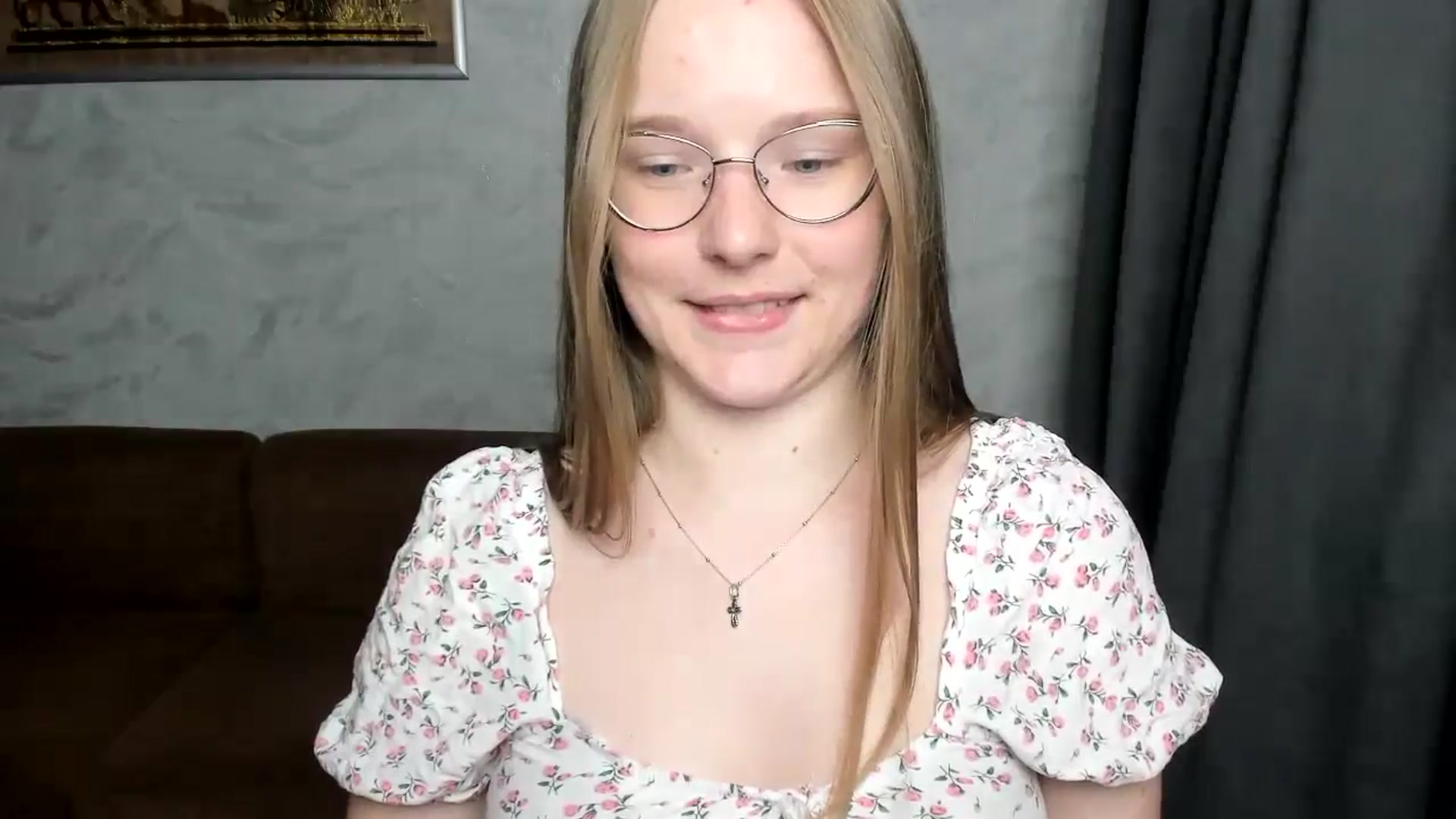 Gallery image thumbnail from Shy_Melany's myfreecams stream on, 08/04/2024, 20:51 image 15 of 20