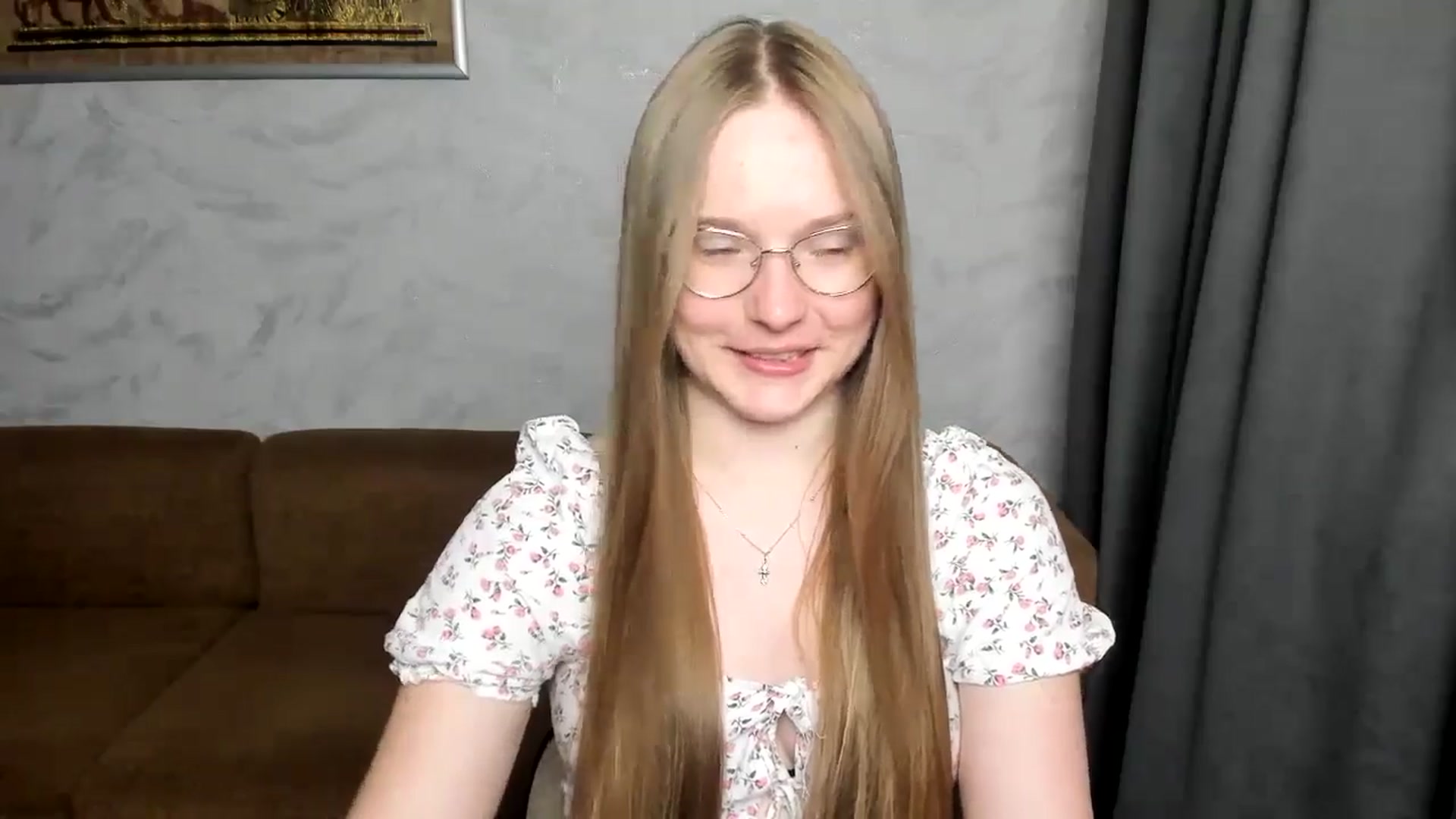 Gallery image thumbnail from Shy_Melany's myfreecams stream on, 08/04/2024, 23:09 image 3 of 20