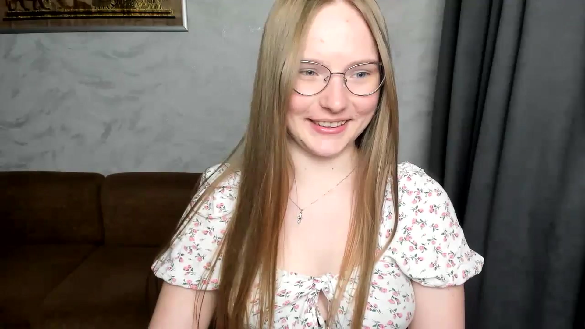 Gallery image thumbnail from Shy_Melany's myfreecams stream on, 08/04/2024, 23:09 image 14 of 20