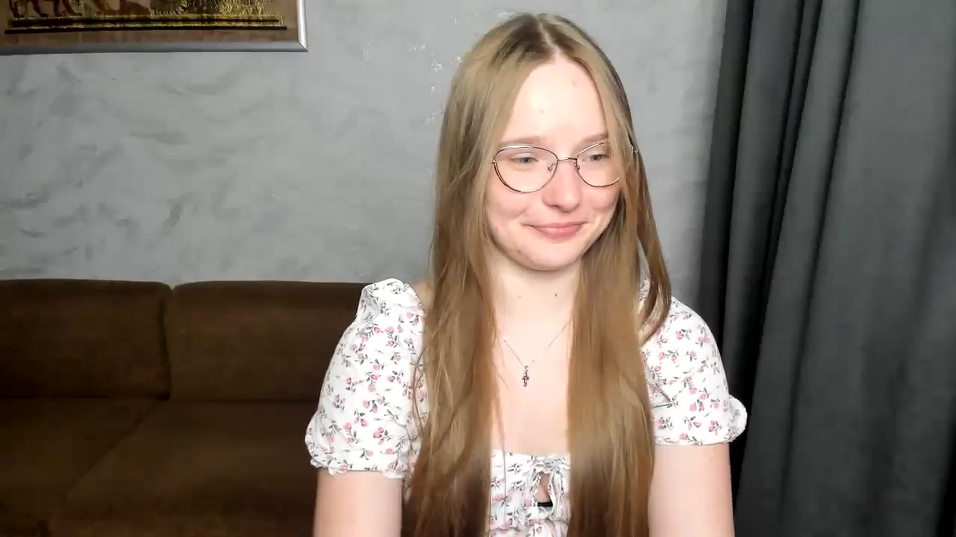 Gallery image thumbnail from Shy_Melany's myfreecams stream on, 08/05/2024, 01:00 image 11 of 20