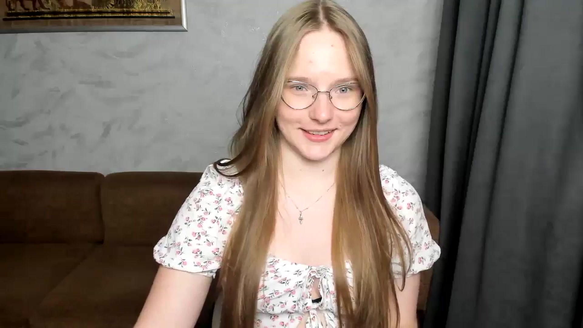 Gallery image thumbnail from Shy_Melany's myfreecams stream on, 08/05/2024, 01:00 image 7 of 20
