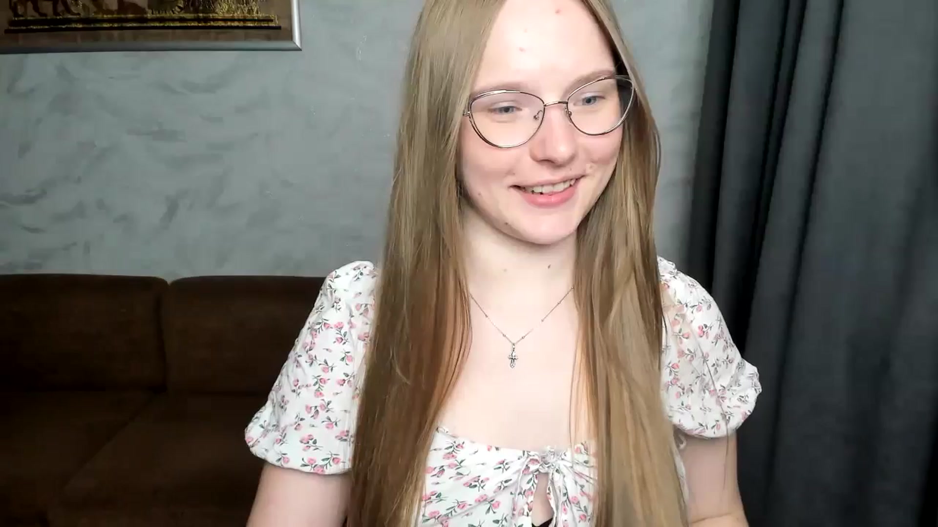 Gallery image thumbnail from Shy_Melany's myfreecams stream on, 08/05/2024, 01:00 image 14 of 20