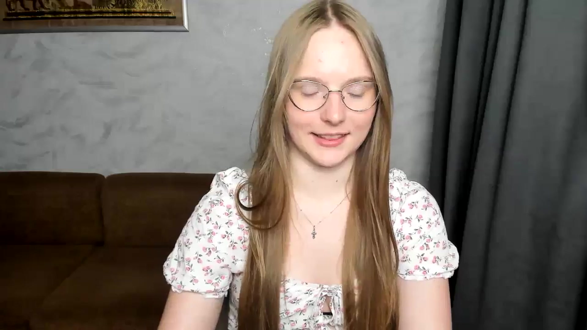 Gallery image thumbnail from Shy_Melany's myfreecams stream on, 08/05/2024, 01:00 image 8 of 20