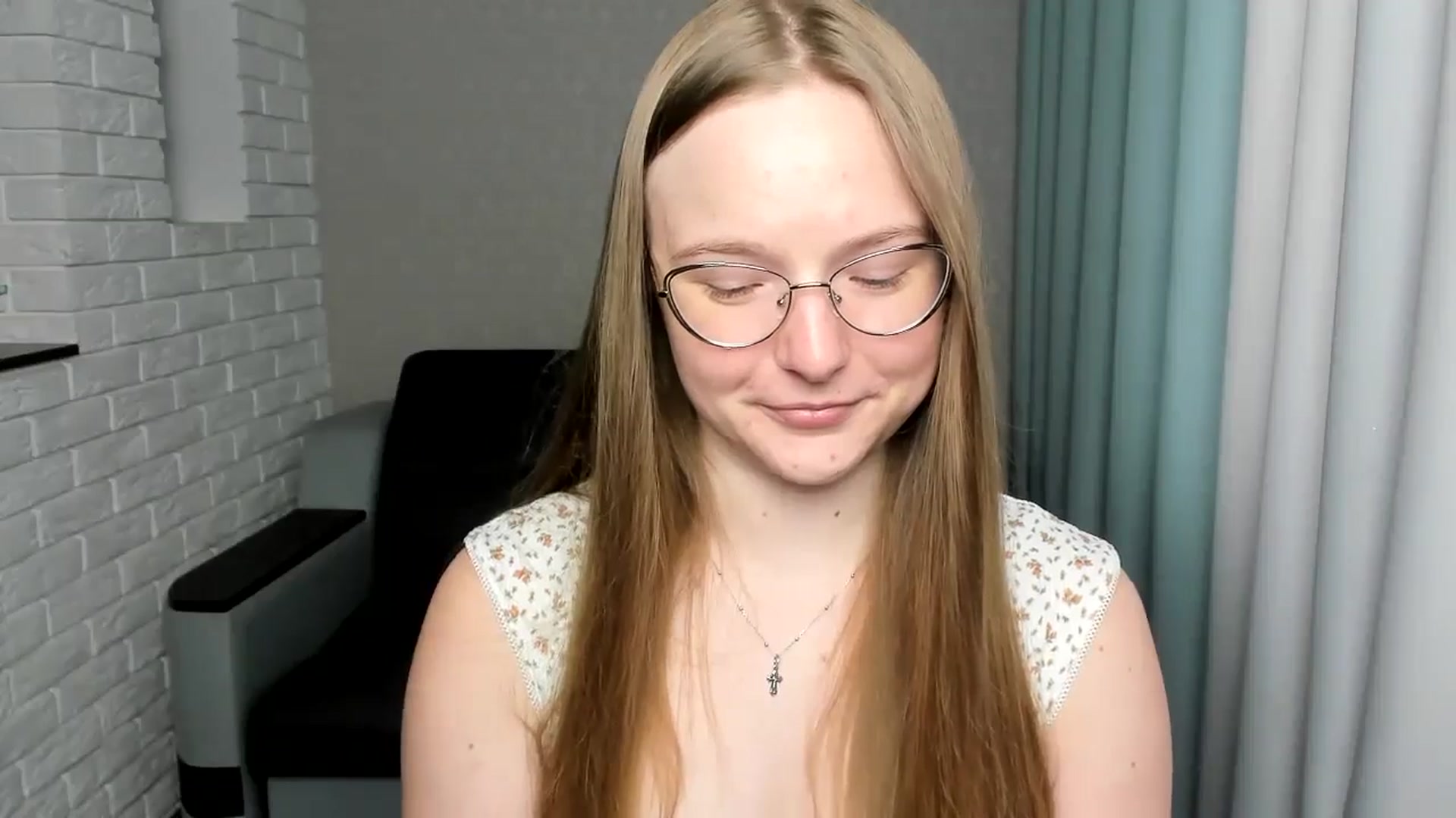 Gallery image thumbnail from Shy_Melany's myfreecams stream on, 08/21/2024, 13:42 image 15 of 20