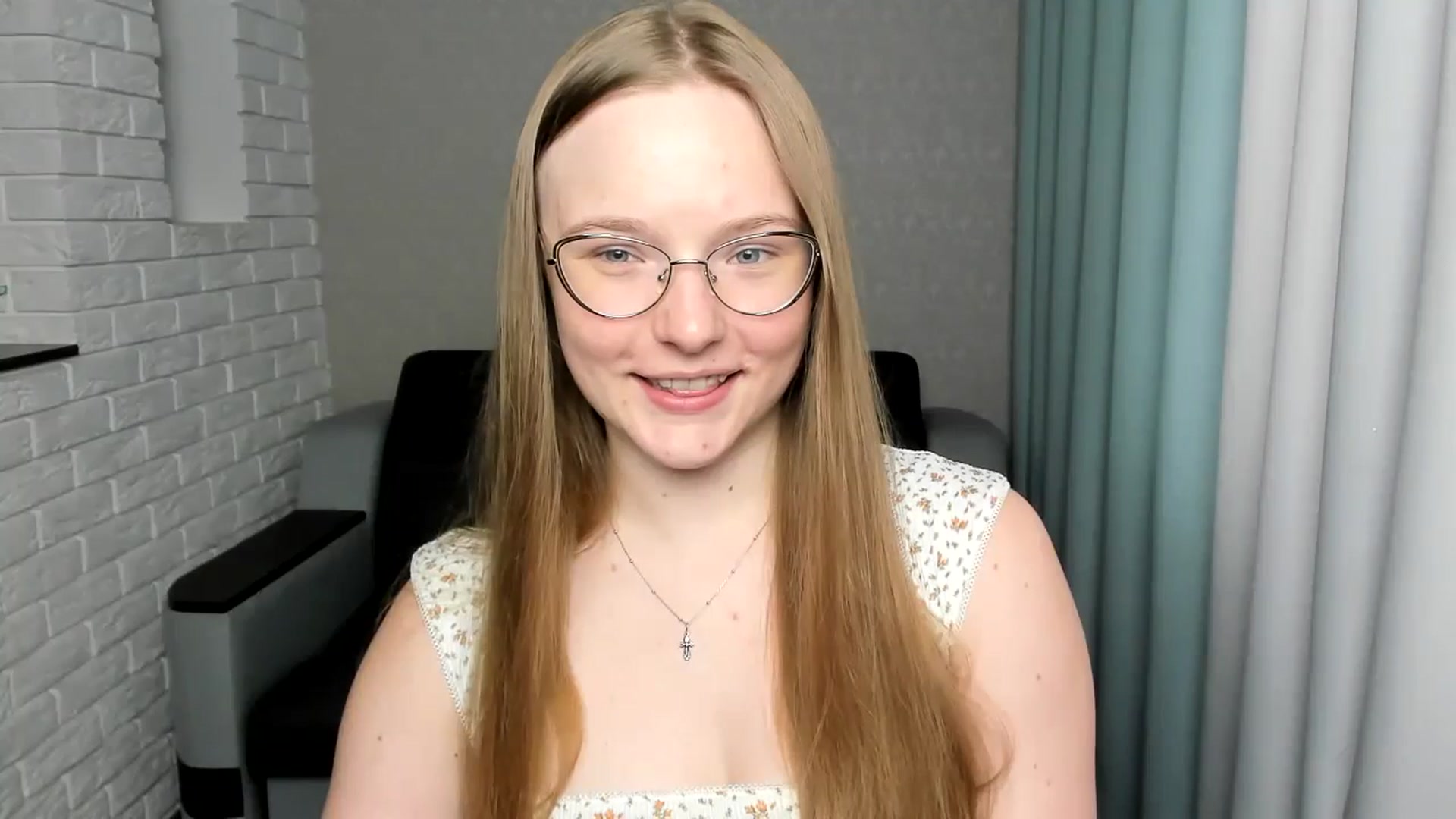 Gallery image thumbnail from Shy_Melany's myfreecams stream on, 08/21/2024, 13:42 image 10 of 20