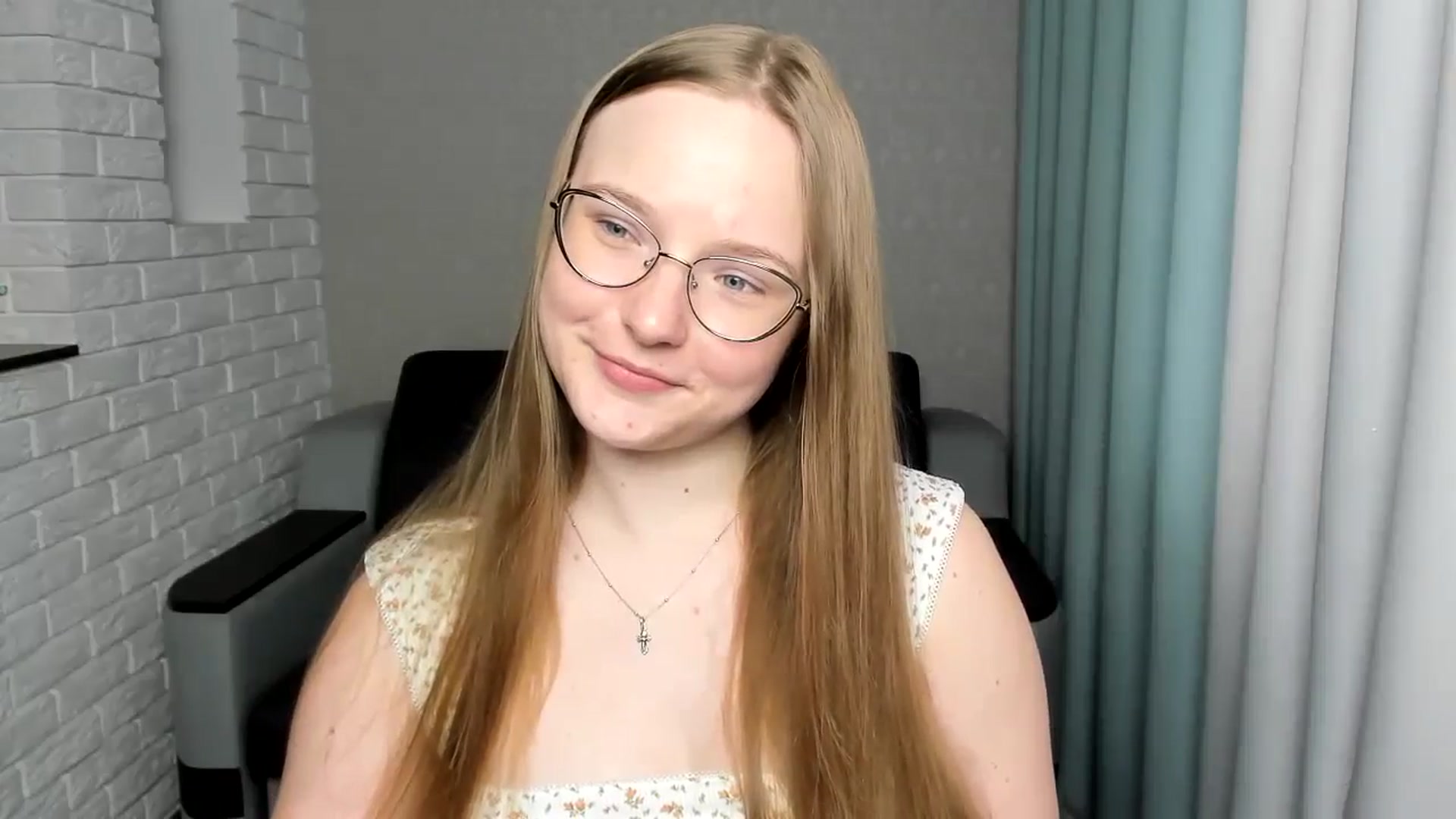 Gallery image thumbnail from Shy_Melany's myfreecams stream on, 08/21/2024, 13:42 image 7 of 20