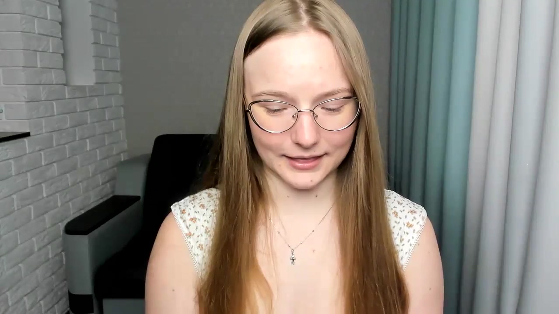 Gallery image thumbnail from Shy_Melany's myfreecams stream on, 08/21/2024, 13:42 image 16 of 20