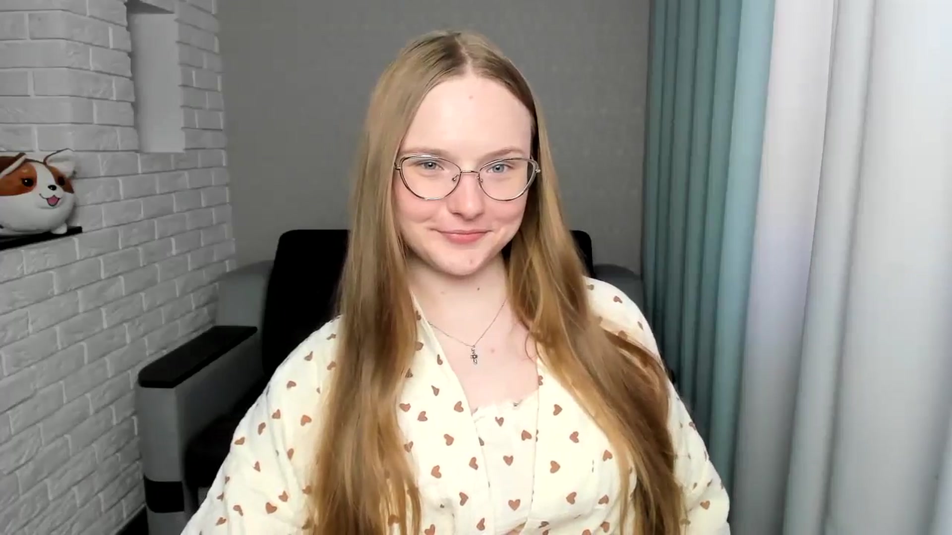 Gallery image thumbnail from Shy_Melany's myfreecams stream on, 08/23/2024, 14:45 image 8 of 20
