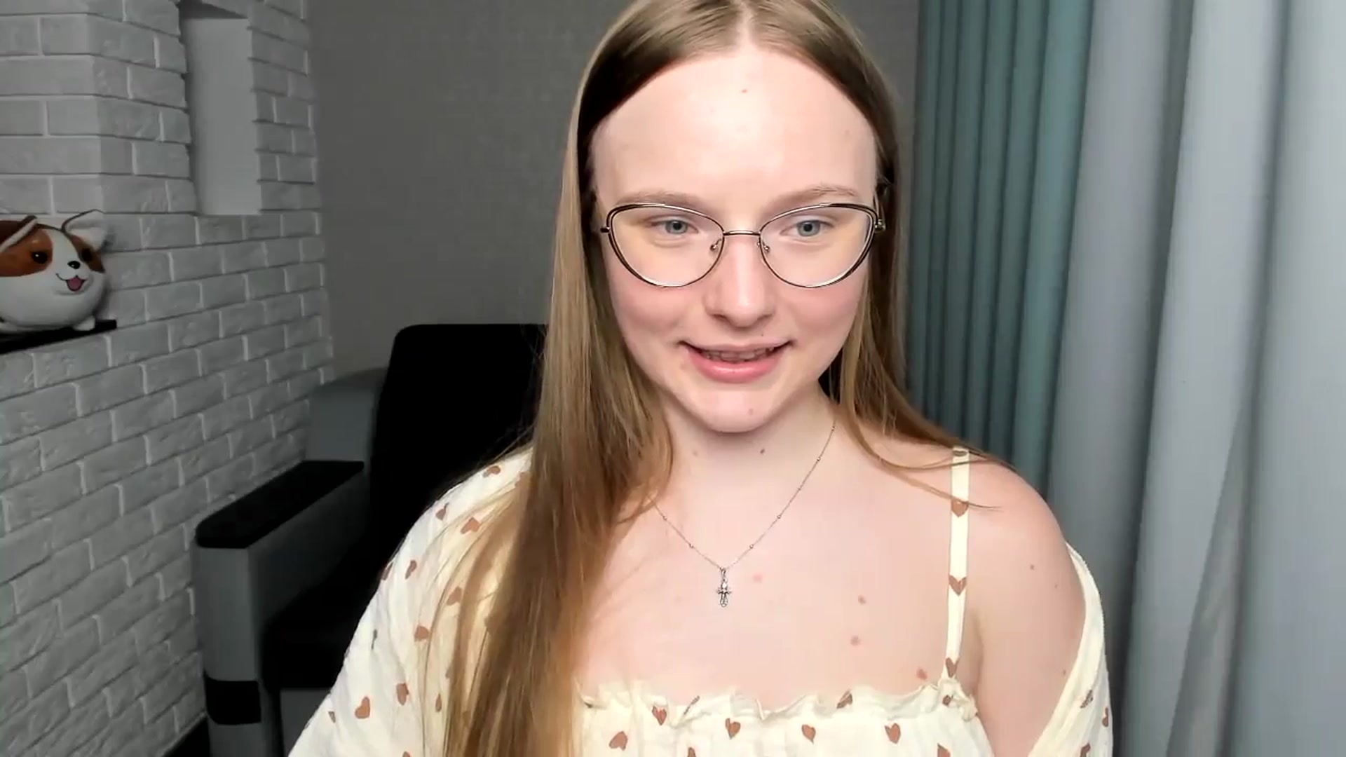 Gallery image thumbnail from Shy_Melany's myfreecams stream on, 08/23/2024, 19:56 image 12 of 20