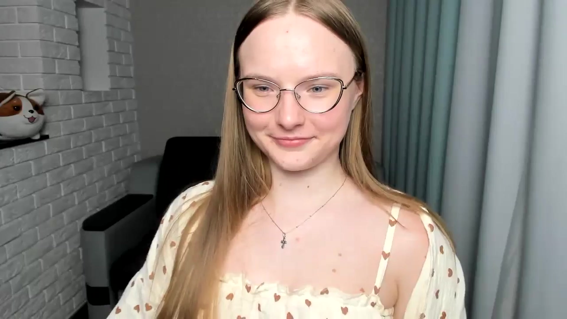 Gallery image thumbnail from Shy_Melany's myfreecams stream on, 08/23/2024, 19:56 image 11 of 20