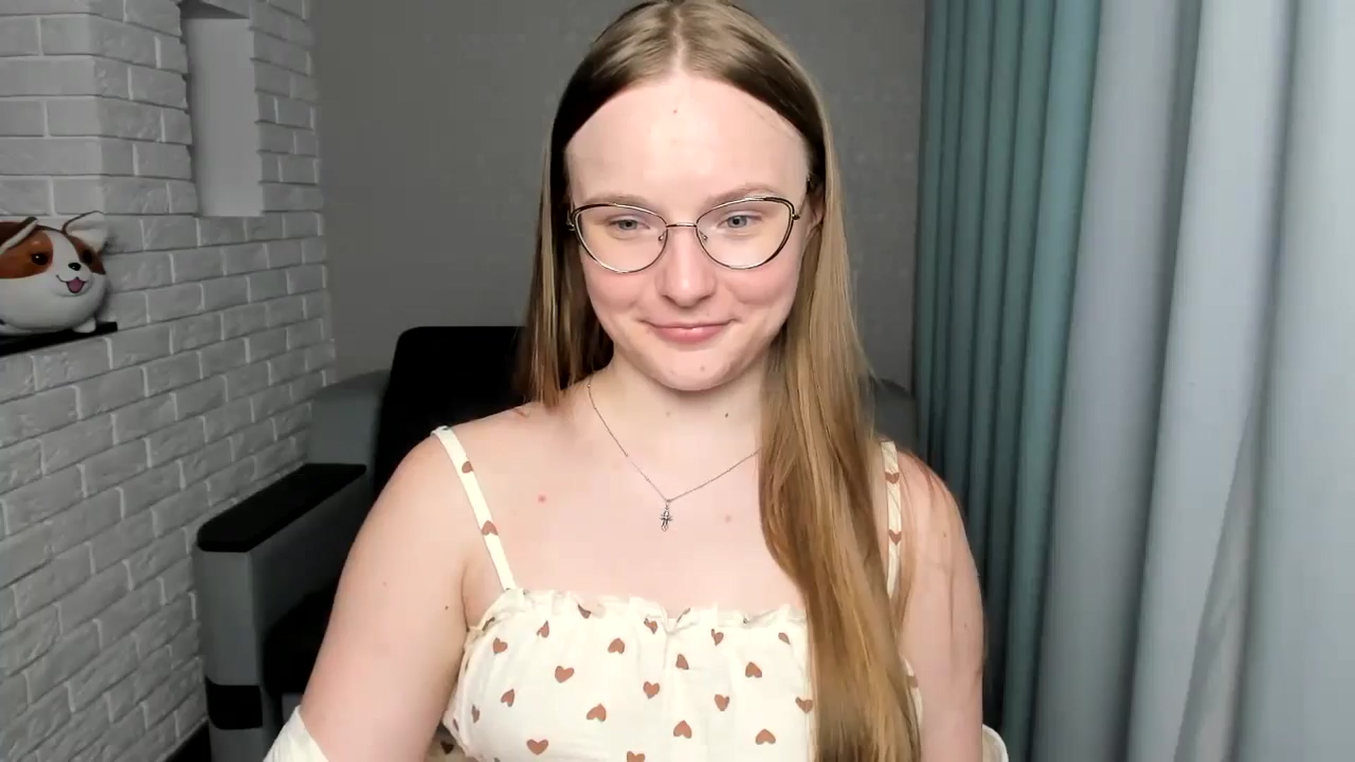 Gallery image thumbnail from Shy_Melany's myfreecams stream on, 08/23/2024, 19:56 image 16 of 20