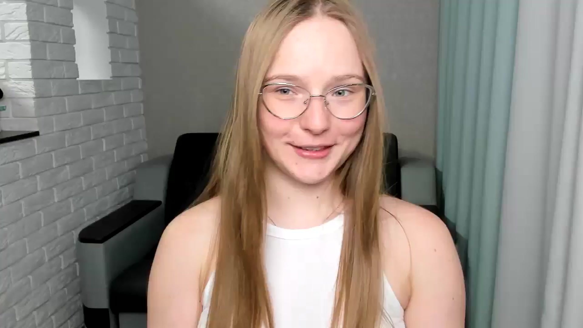 Gallery image thumbnail from Shy_Melany's myfreecams stream on, 09/09/2024, 18:22 image 18 of 20
