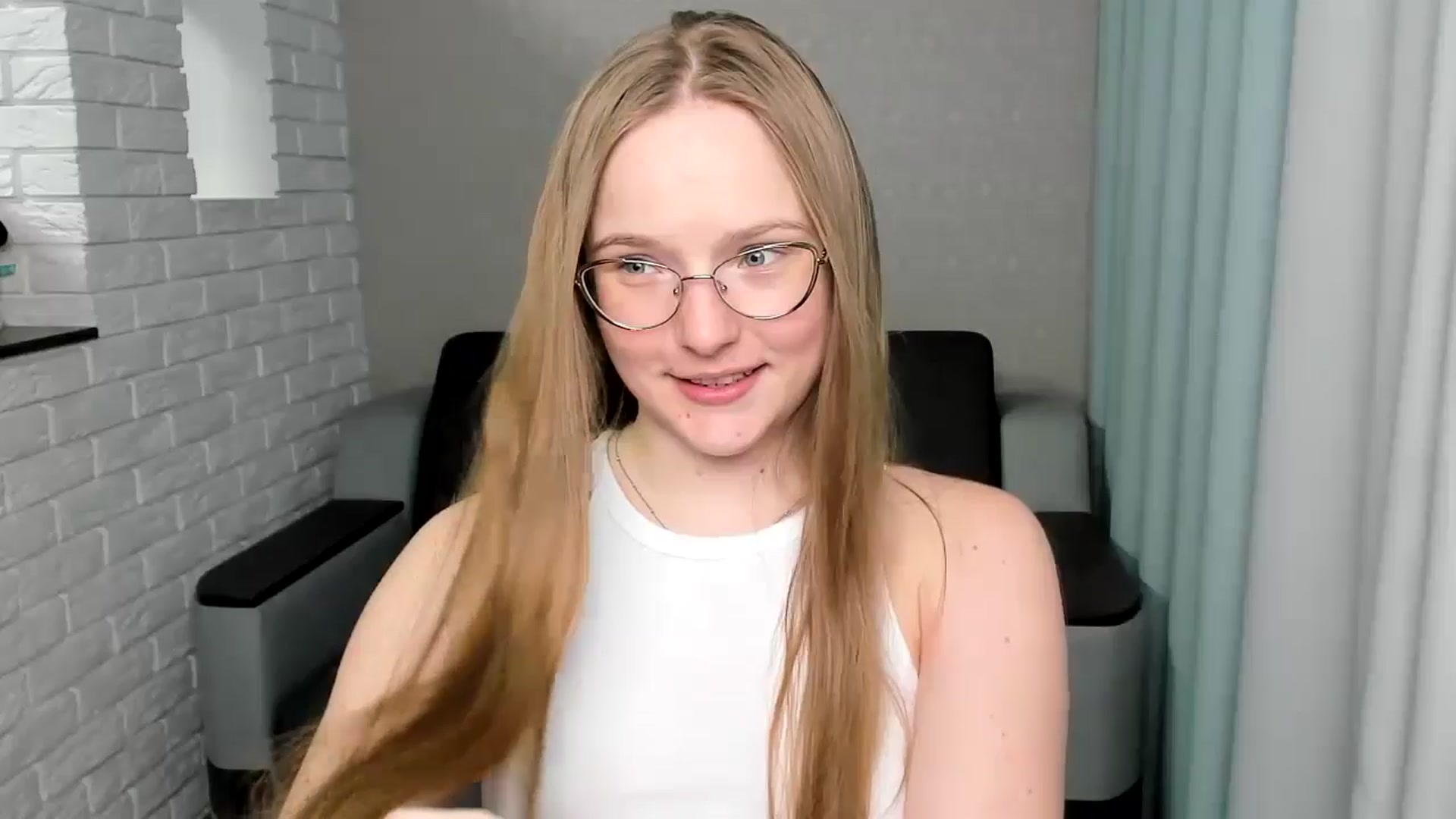 Gallery image thumbnail from Shy_Melany's myfreecams stream on, 09/09/2024, 18:22 image 20 of 20