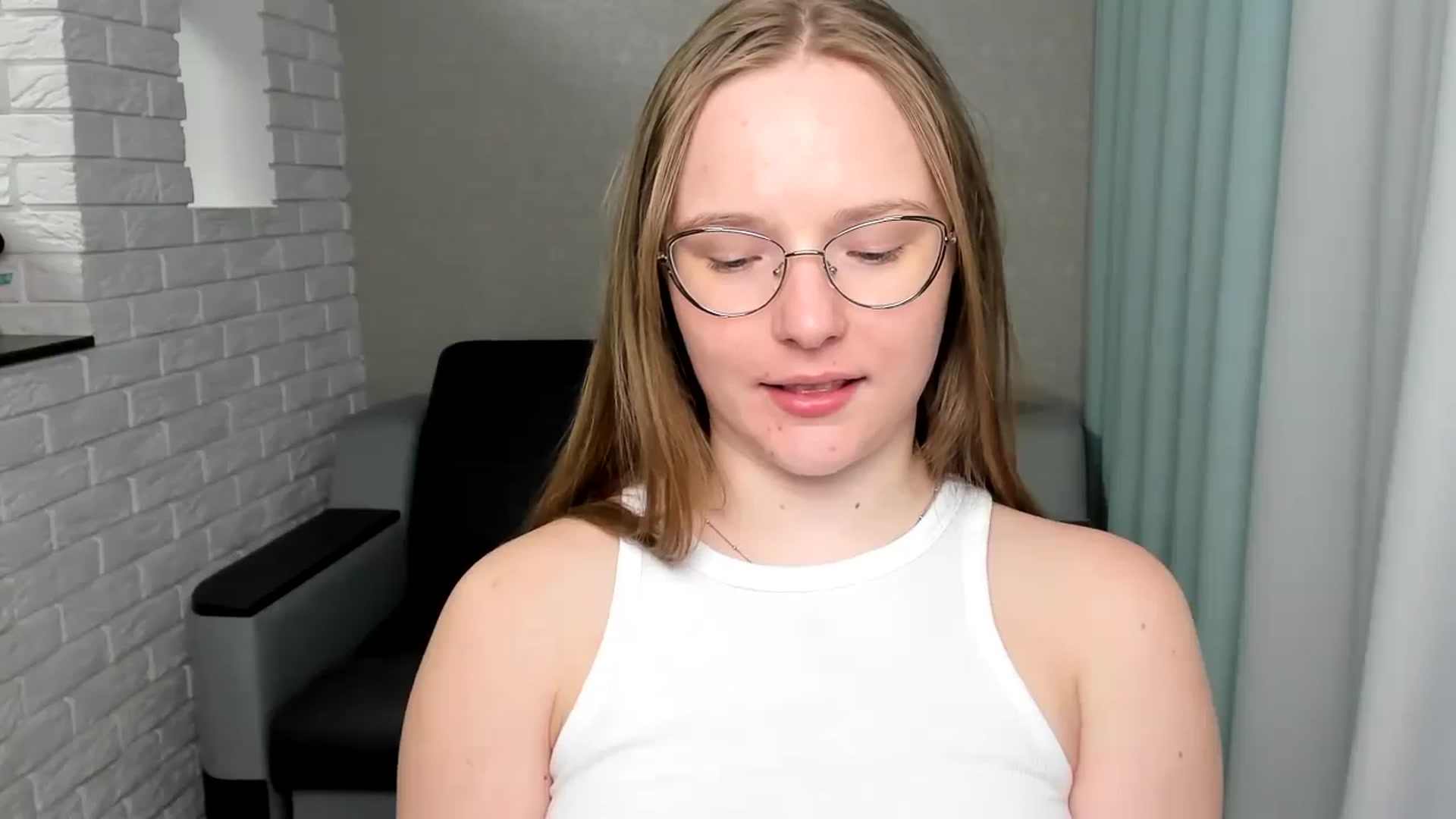 Gallery image thumbnail from Shy_Melany's myfreecams stream on, 09/09/2024, 22:03 image 17 of 20