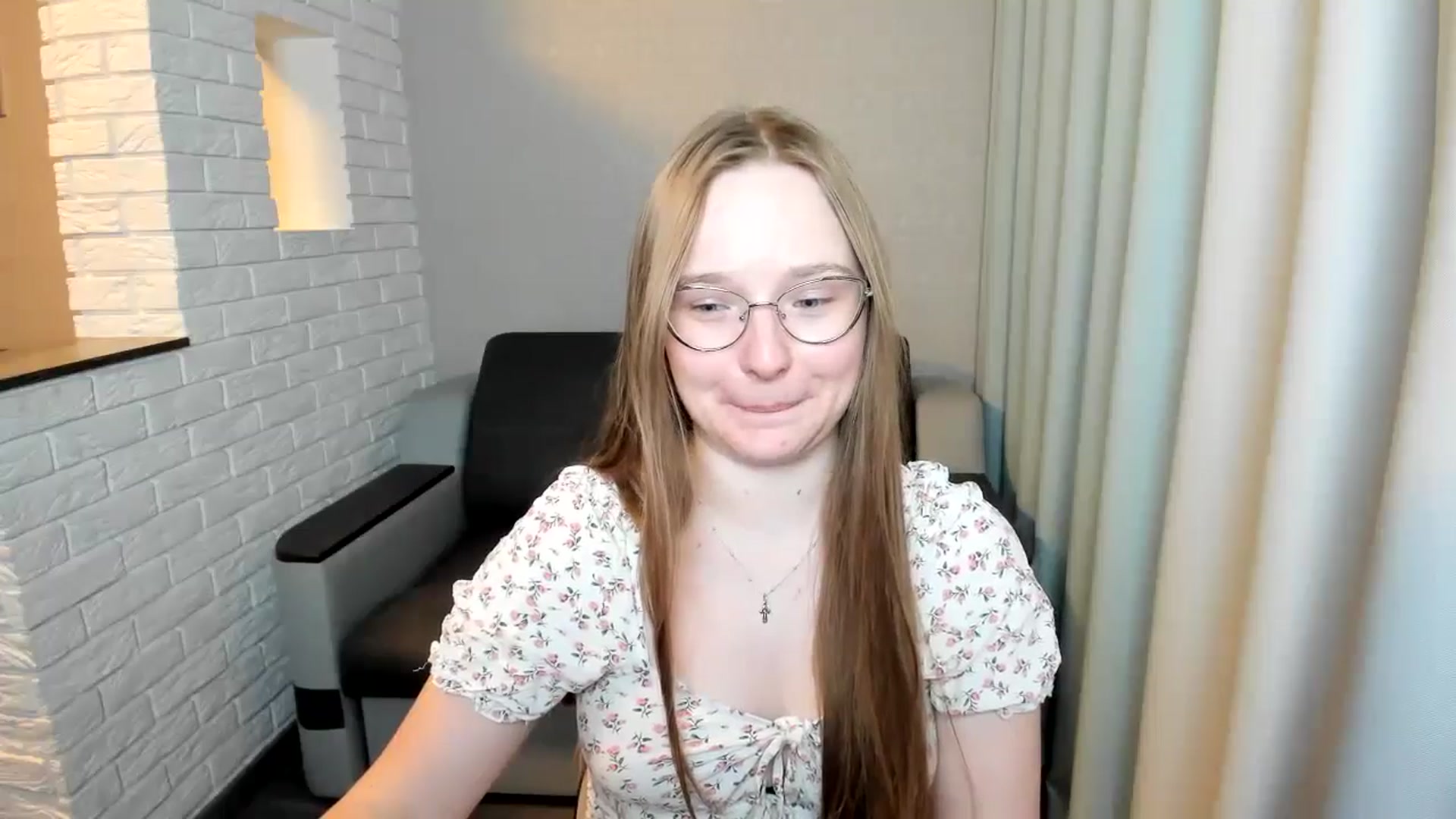 Gallery image thumbnail from Shy_Melany's myfreecams stream on, 09/14/2024, 19:21 image 8 of 20