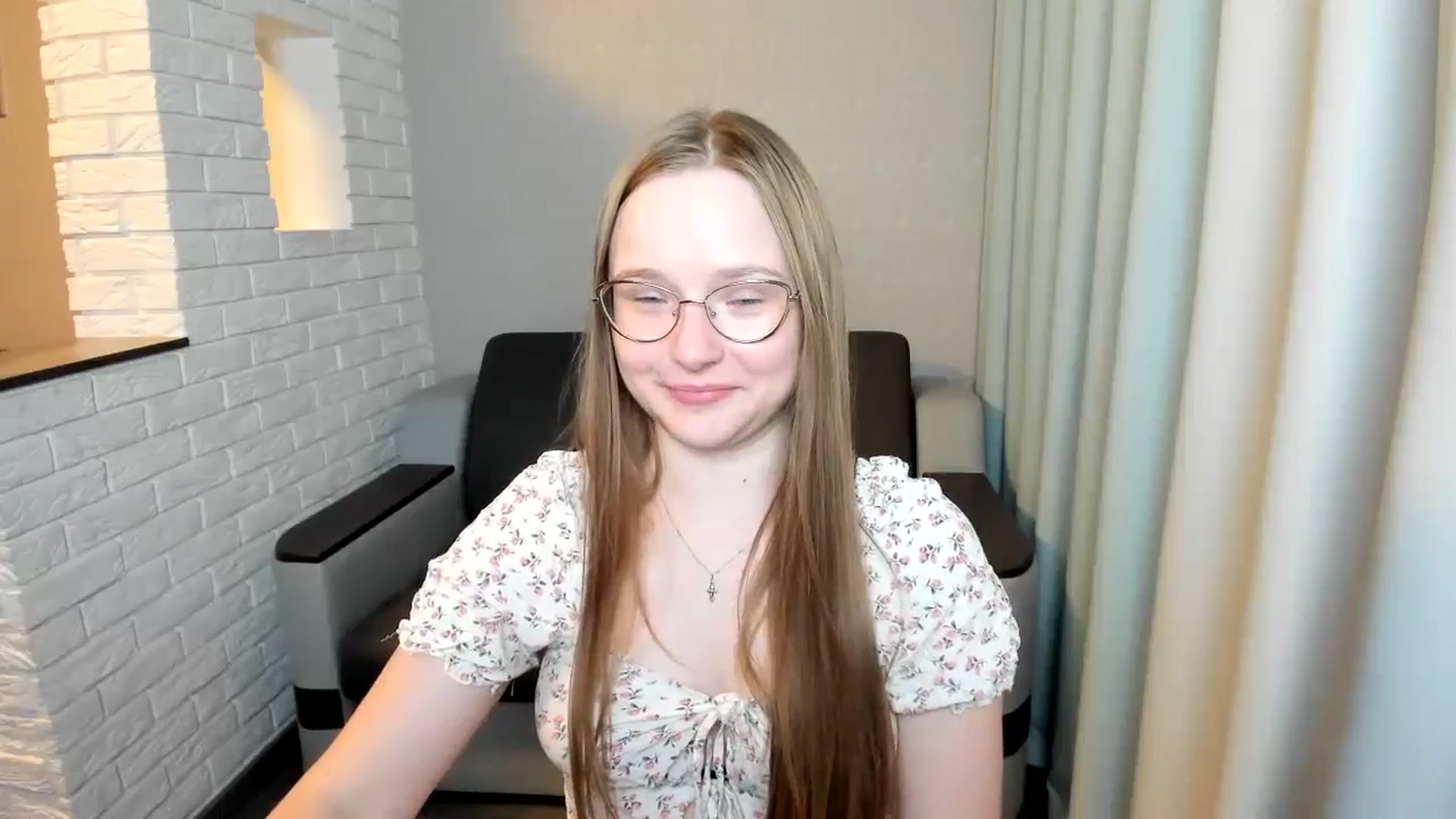 Gallery image thumbnail from Shy_Melany's myfreecams stream on, 09/14/2024, 19:21 image 13 of 20