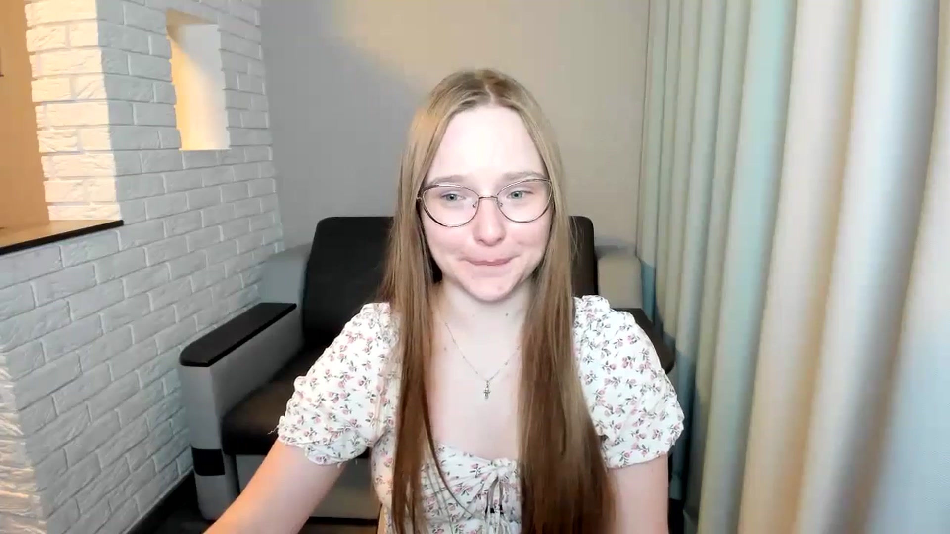Gallery image thumbnail from Shy_Melany's myfreecams stream on, 09/14/2024, 19:21 image 18 of 20