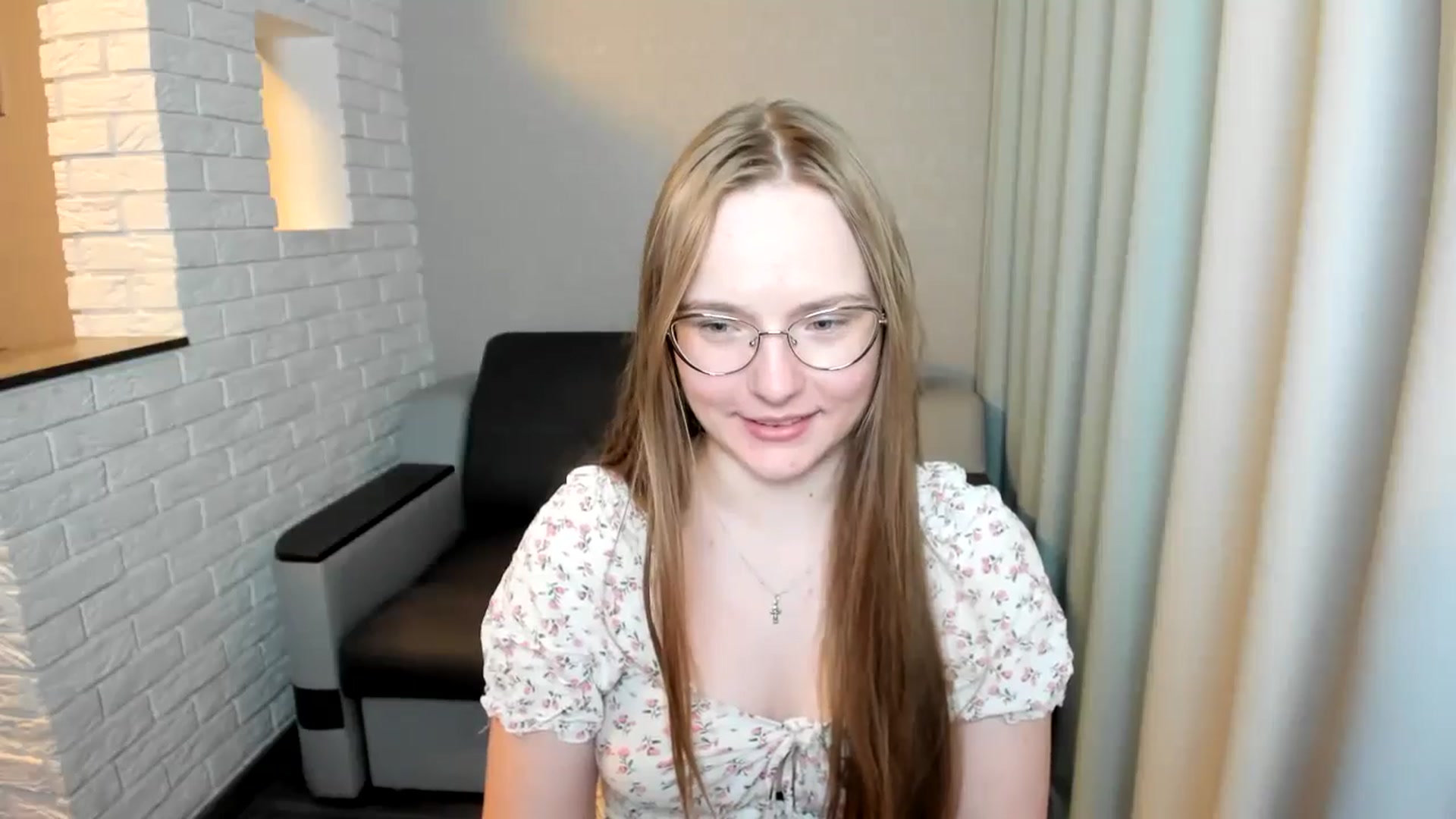 Gallery image thumbnail from Shy_Melany's myfreecams stream on, 09/14/2024, 19:21 image 4 of 20