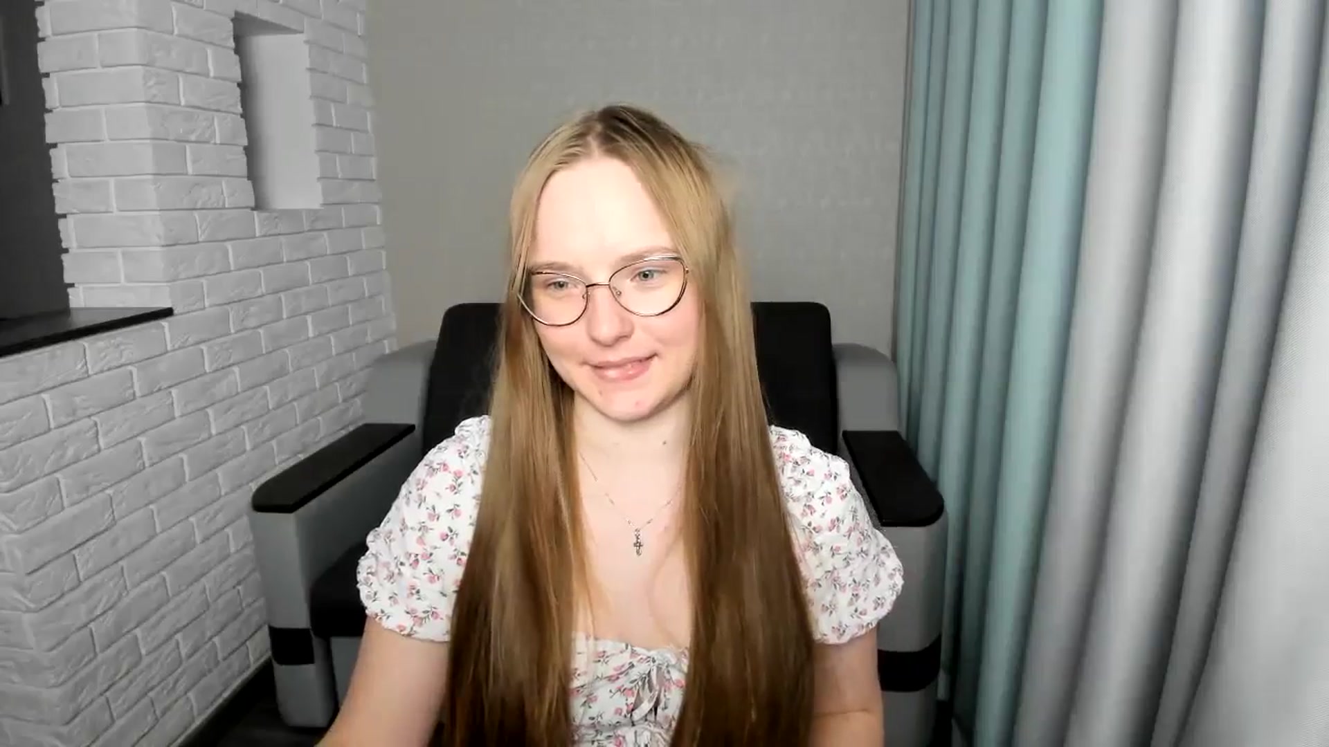 Gallery image thumbnail from Shy_Melany's myfreecams stream on, 09/15/2024, 19:06 image 16 of 20