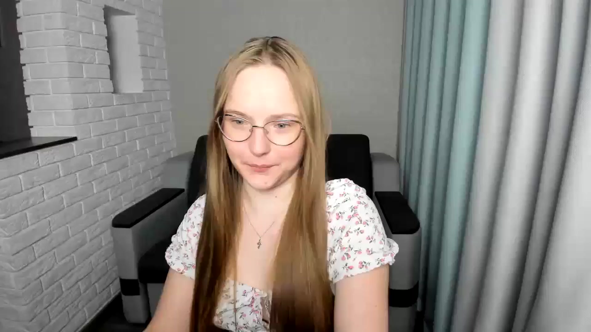 Gallery image thumbnail from Shy_Melany's myfreecams stream on, 09/15/2024, 19:06 image 20 of 20