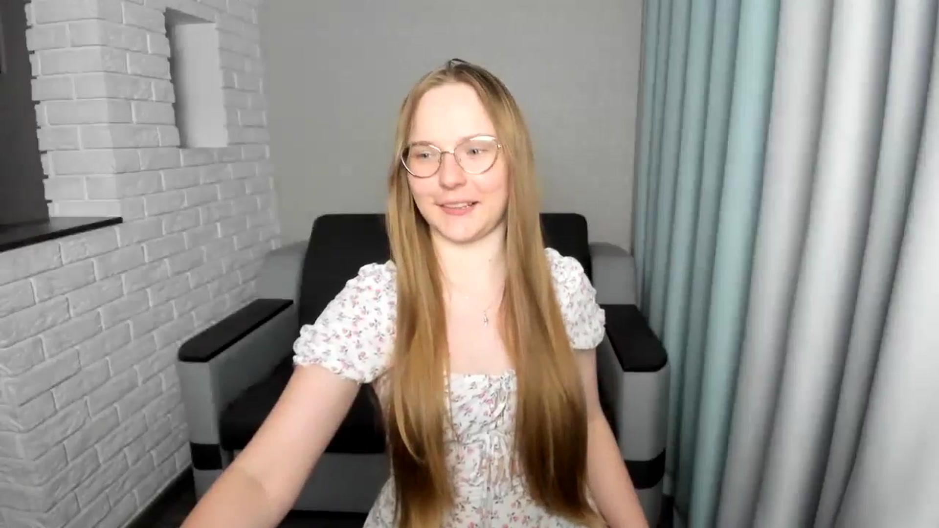 Gallery image thumbnail from Shy_Melany's myfreecams stream on, 09/15/2024, 19:06 image 19 of 20