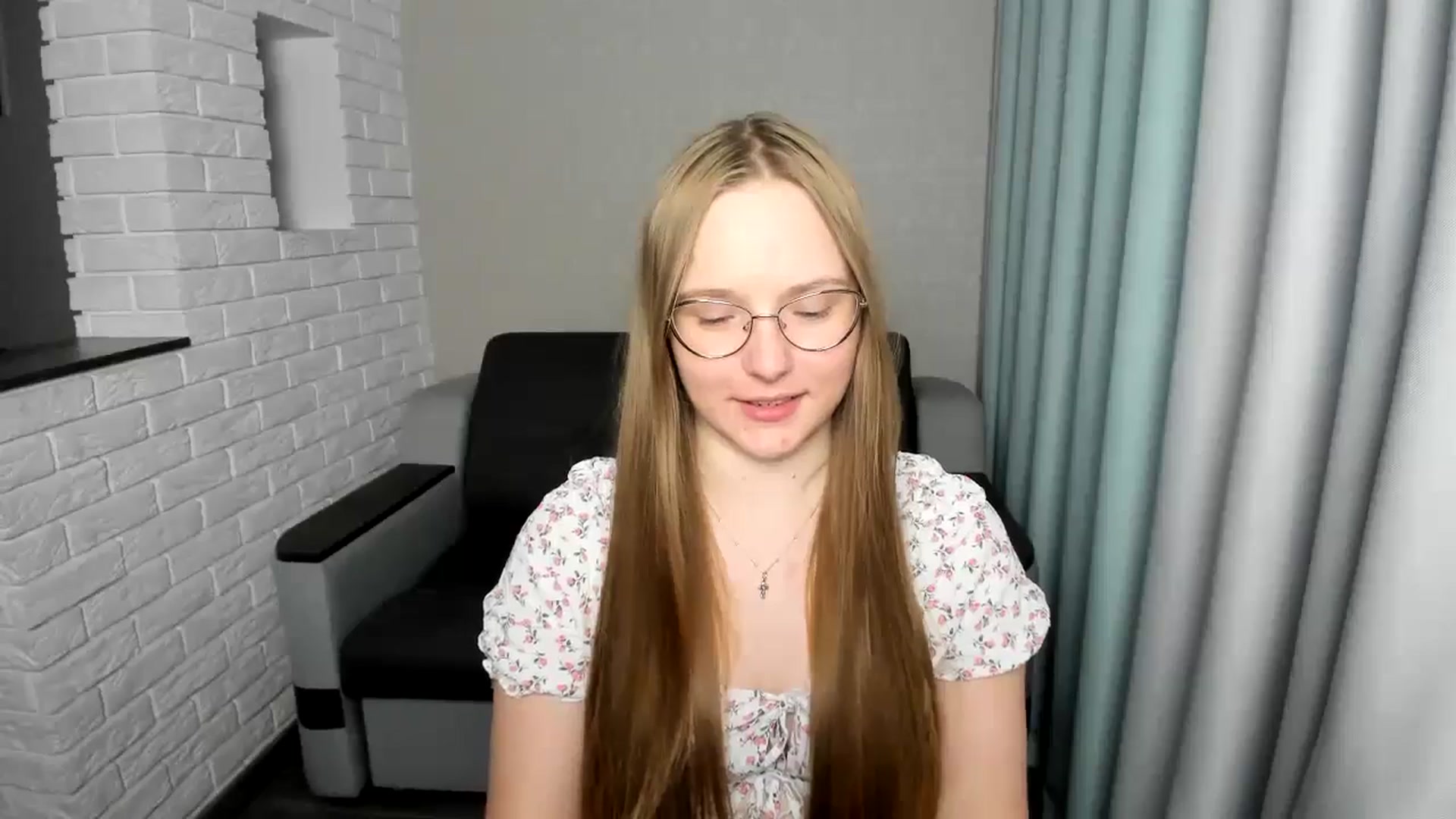 Gallery image thumbnail from Shy_Melany's myfreecams stream on, 09/15/2024, 19:06 image 10 of 20