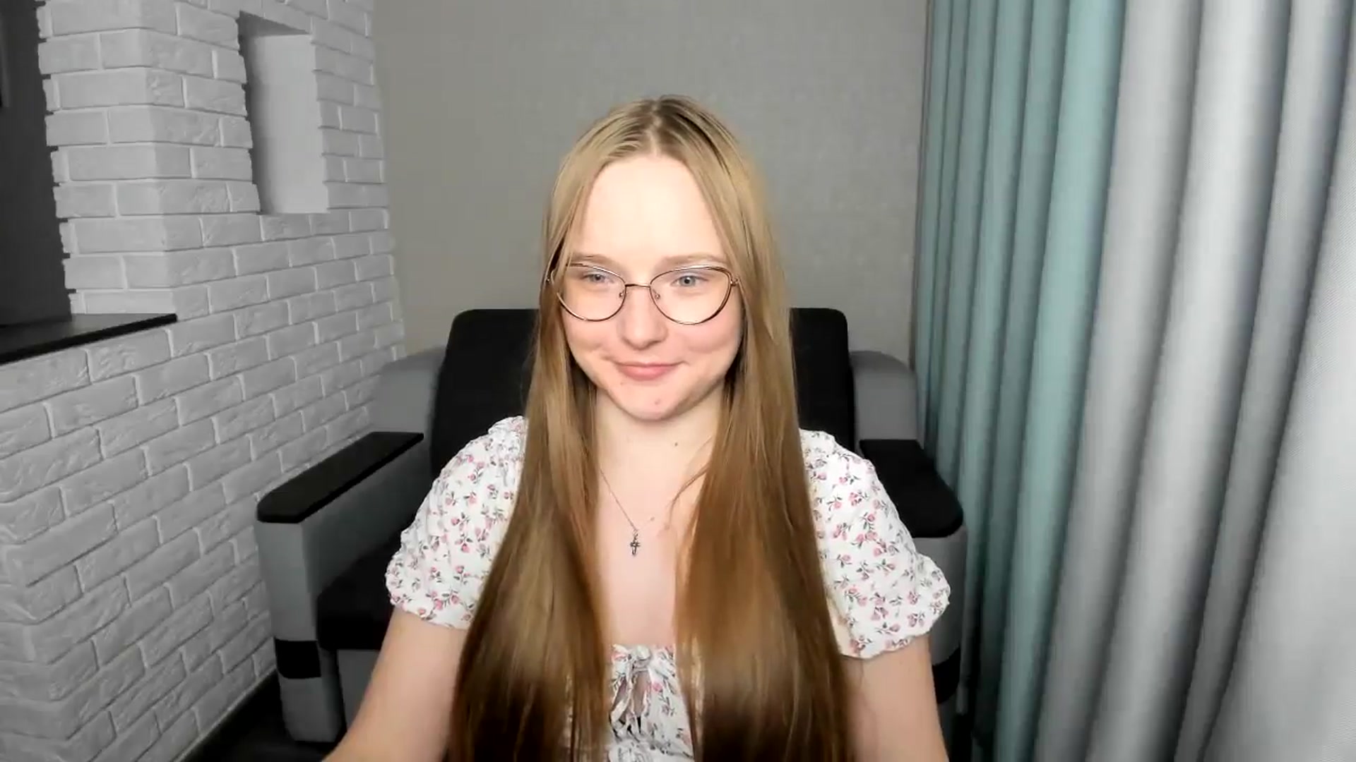 Gallery image thumbnail from Shy_Melany's myfreecams stream on, 09/15/2024, 19:06 image 17 of 20