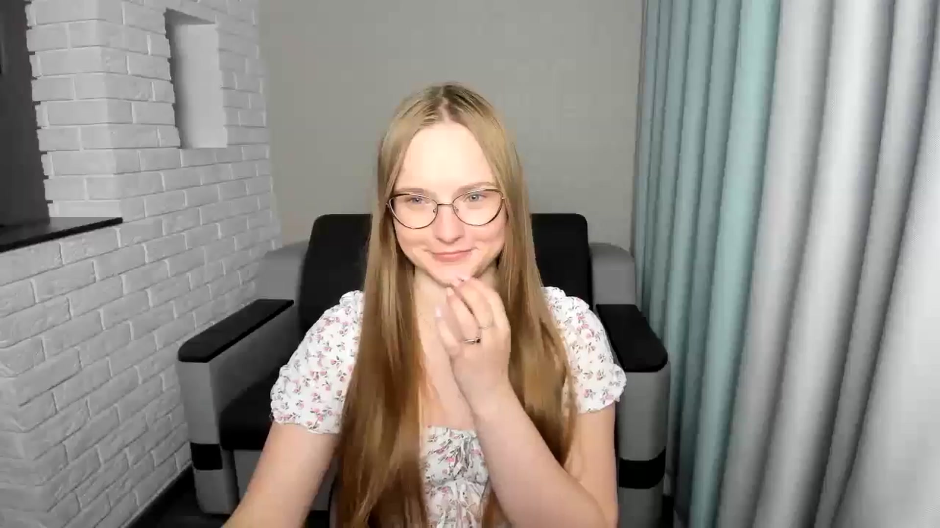 Gallery image thumbnail from Shy_Melany's myfreecams stream on, 09/15/2024, 19:06 image 13 of 20