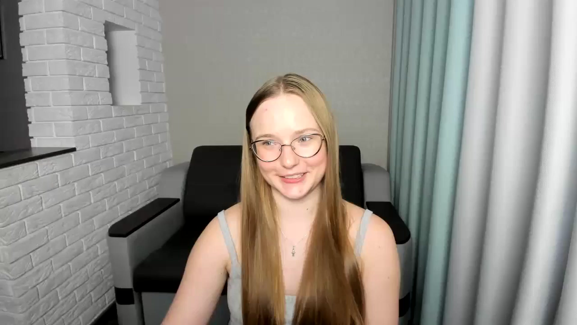 Gallery image thumbnail from Shy_Melany's myfreecams stream on, 09/19/2024, 14:41 image 18 of 20