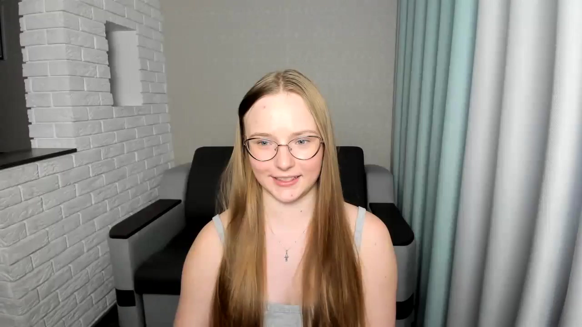 Gallery image thumbnail from Shy_Melany's myfreecams stream on, 09/19/2024, 14:41 image 5 of 20