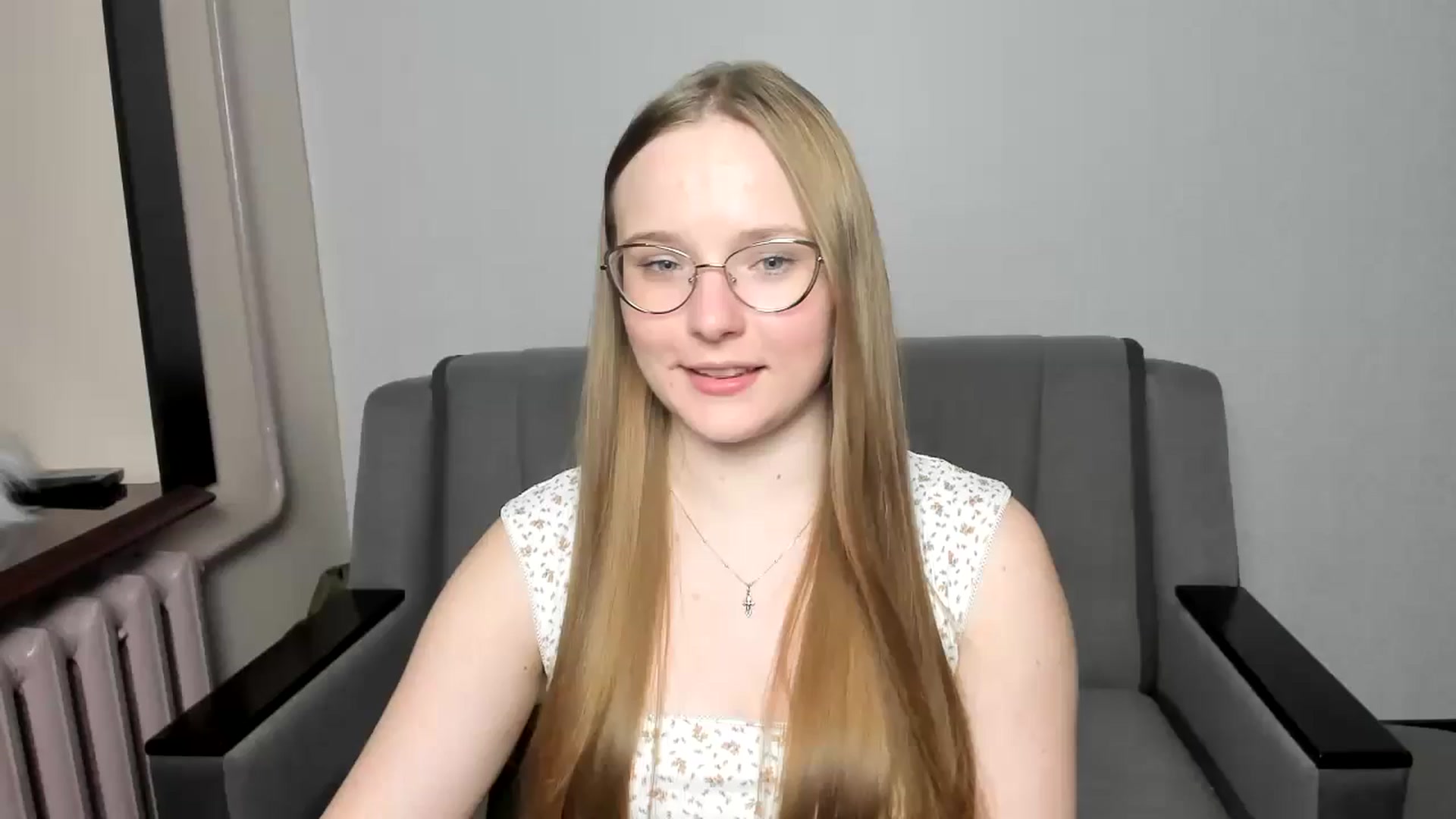 Gallery image thumbnail from Shy_Melany's myfreecams stream on, 09/30/2024, 01:15 image 5 of 20