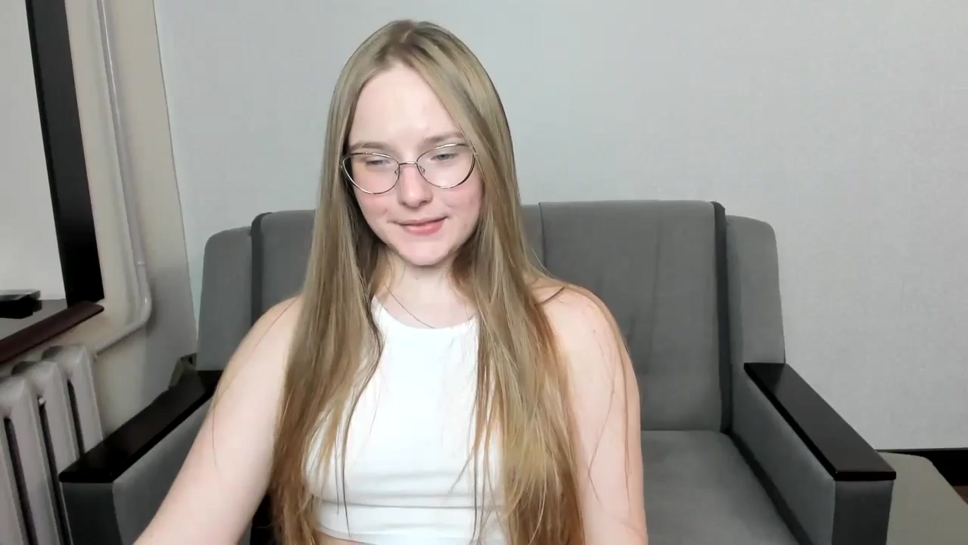 Gallery image thumbnail from Shy_Melany's myfreecams stream on, 09/30/2024, 16:23 image 10 of 20